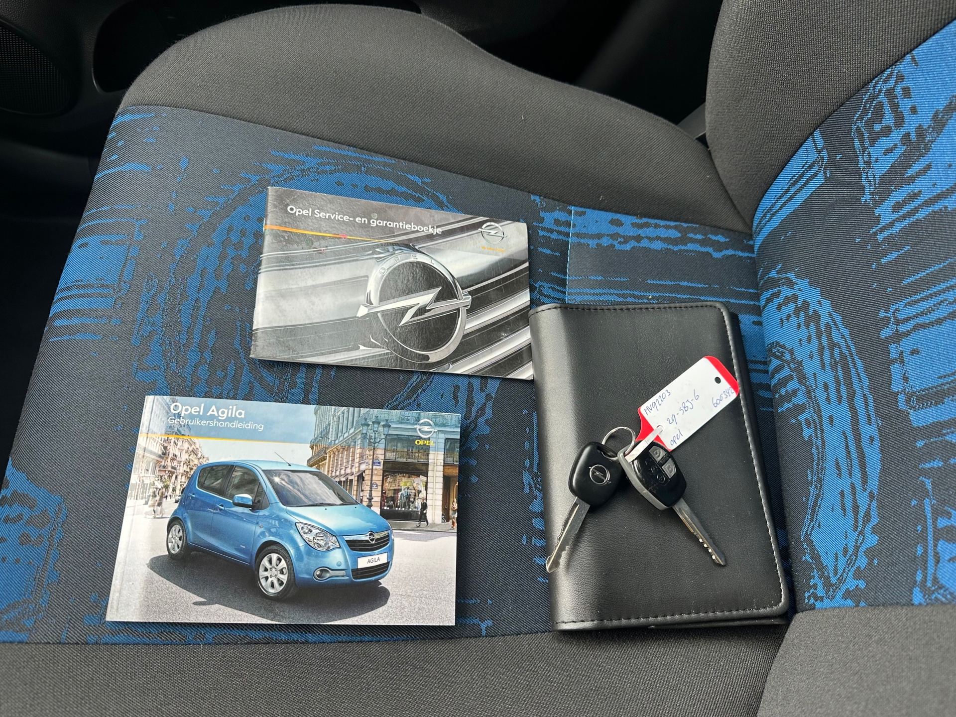 Foto van Opel Agila