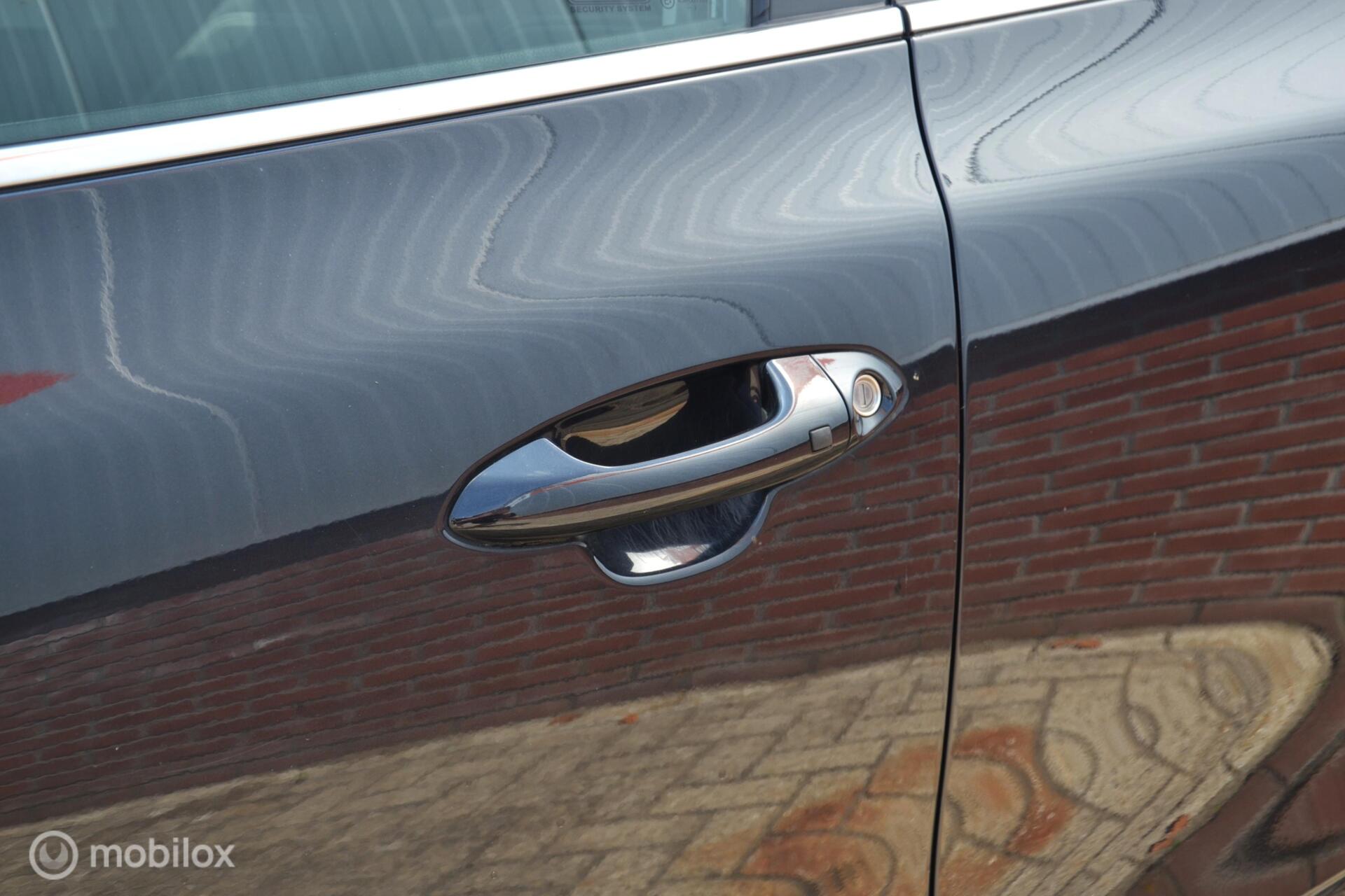 Foto van Kia Cee D