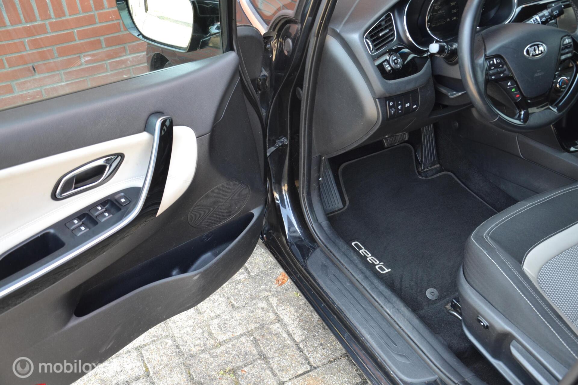 Foto van Kia Cee D