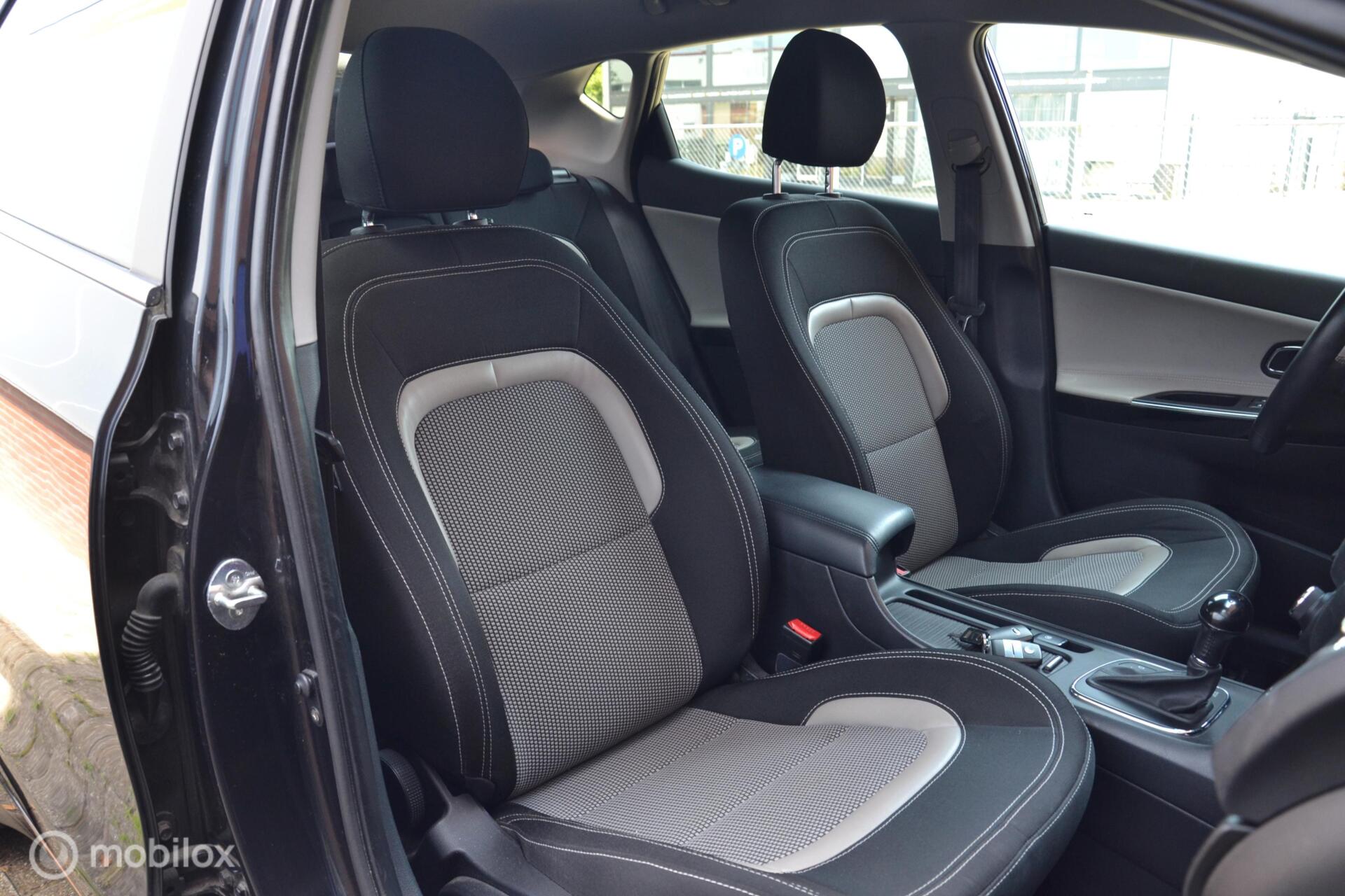 Foto van Kia Cee D