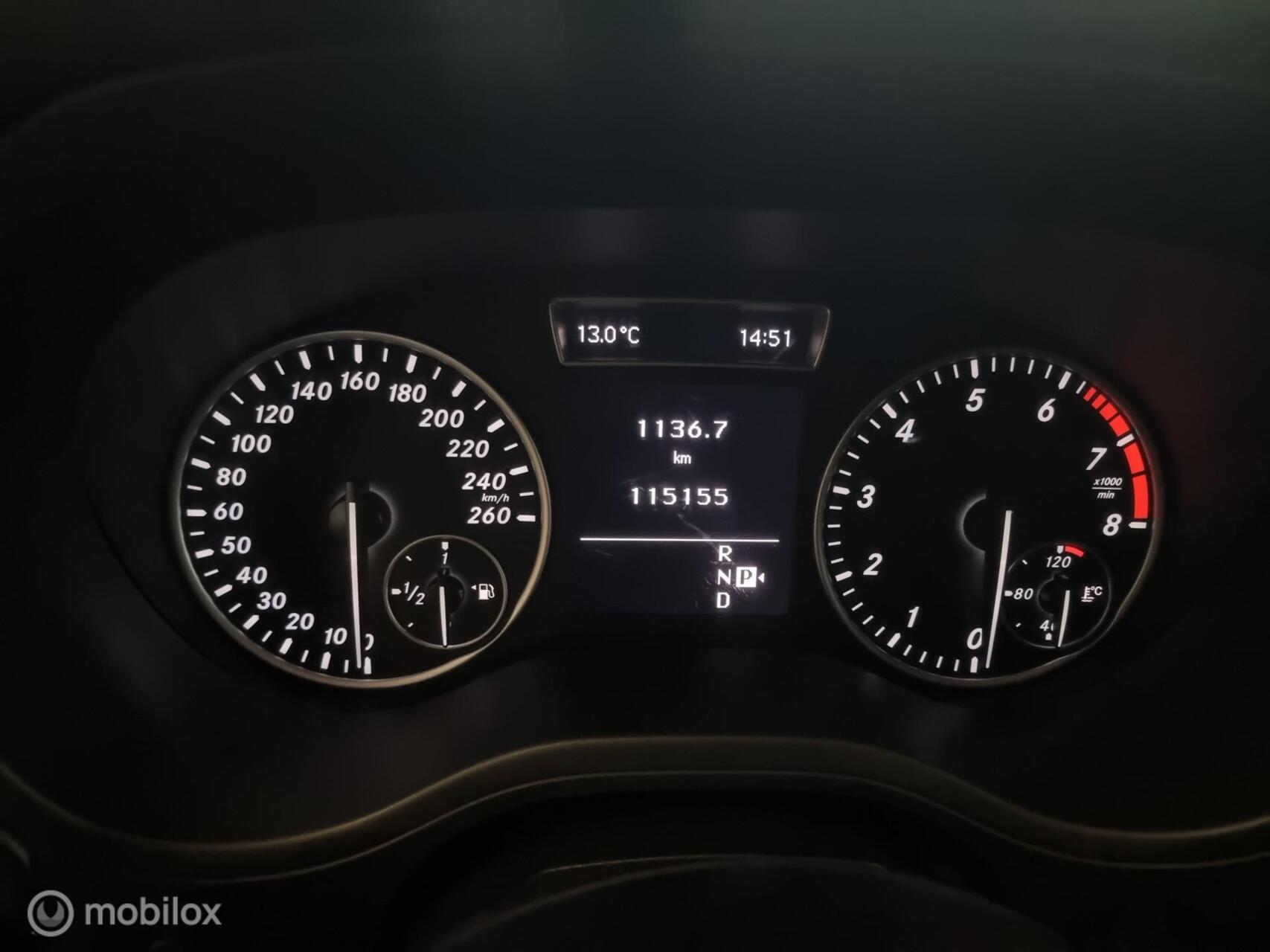 Foto van Mercedes-Benz B 180