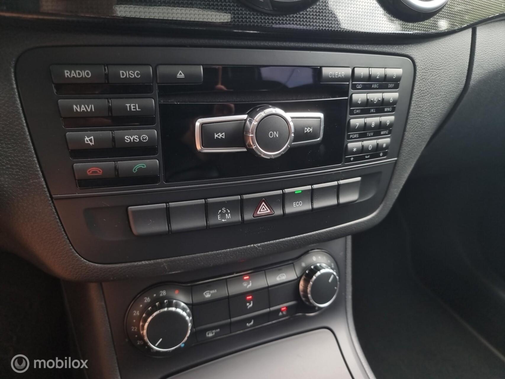 Foto van Mercedes-Benz B 180