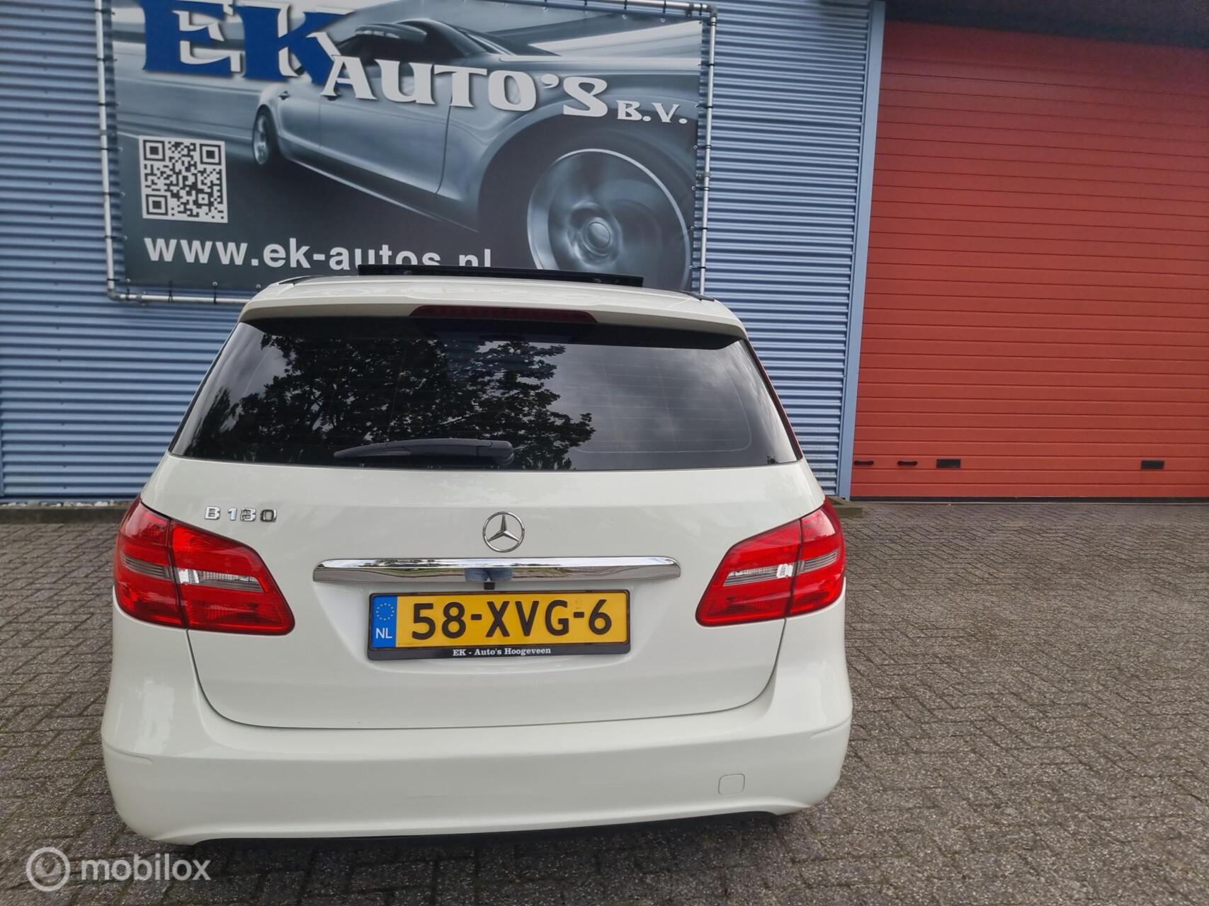 Foto van Mercedes-Benz B 180
