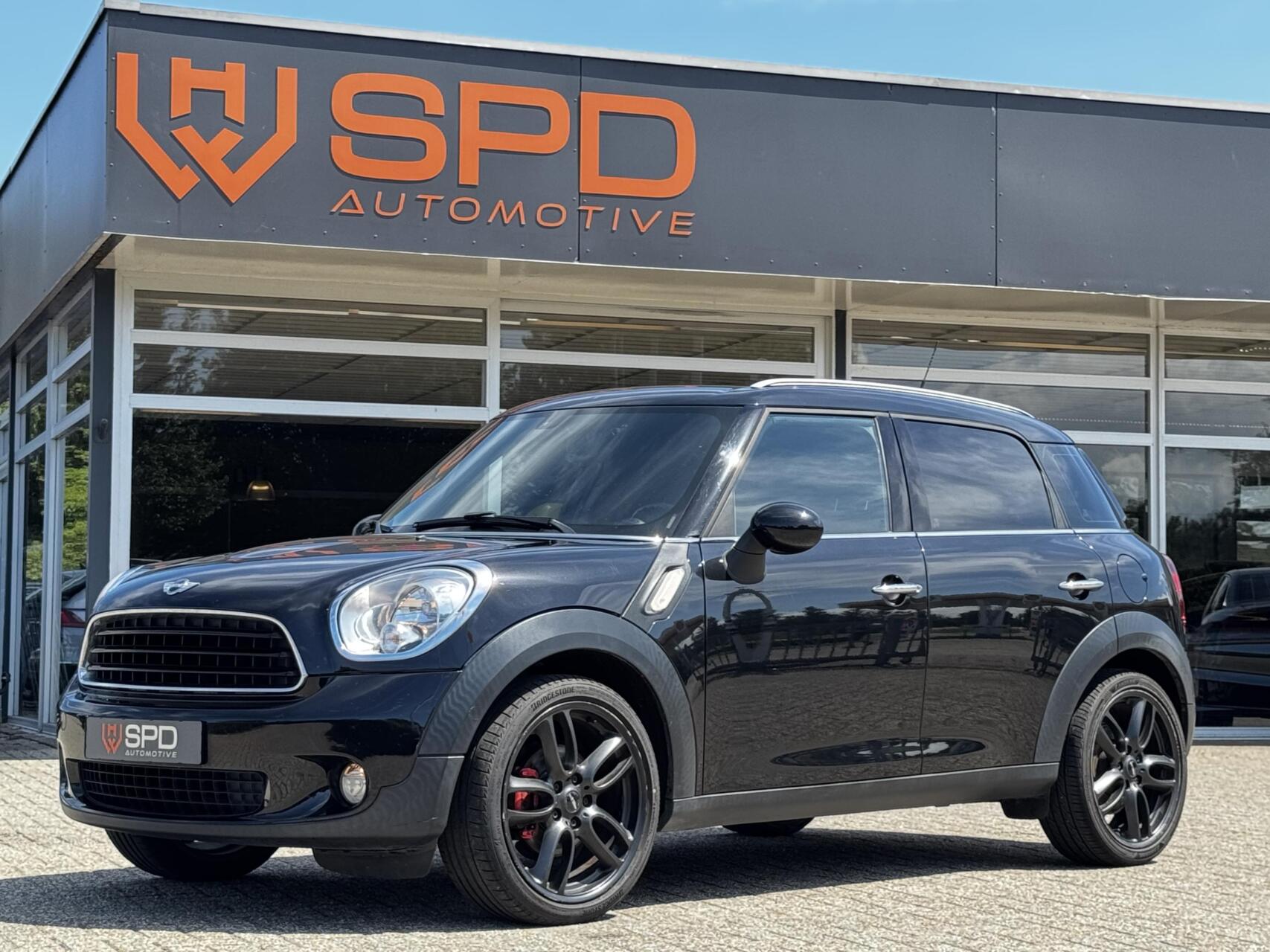 Foto van MINI ONE COUNTRYMAN