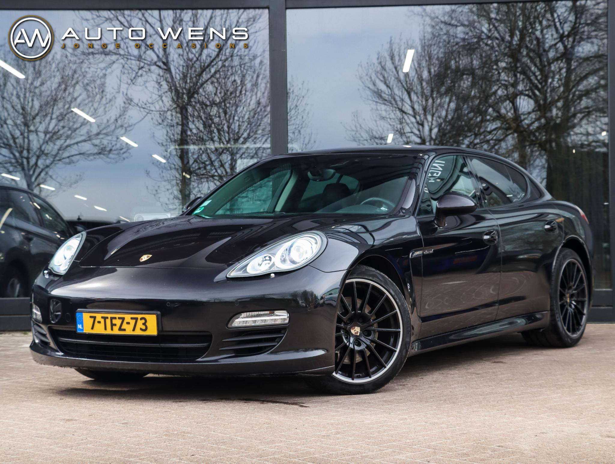 Foto van PORSCHE PANAMERA DIESEL
