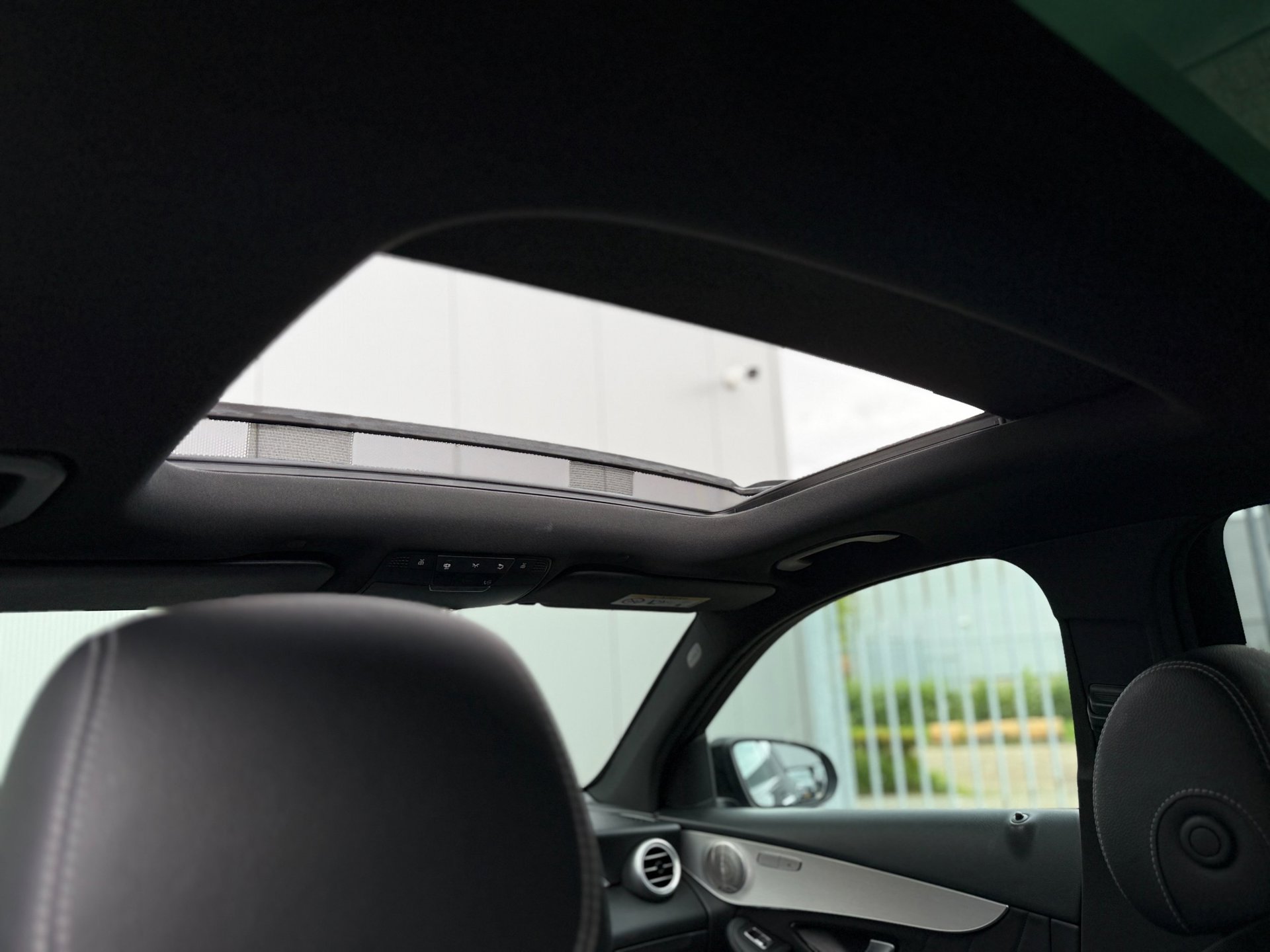 Foto van Mercedes-Benz GLC 300 E 4Matic