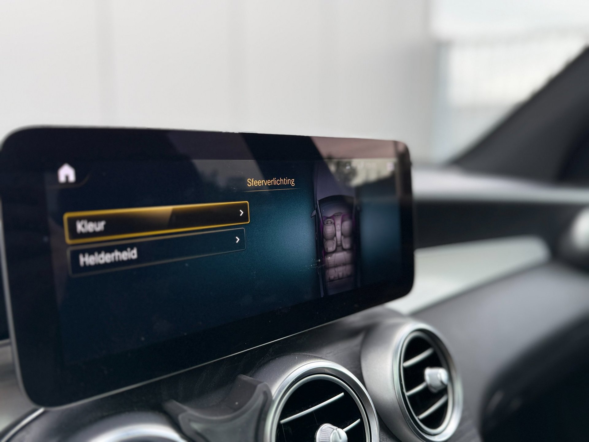 Foto van Mercedes-Benz GLC 300 E 4Matic