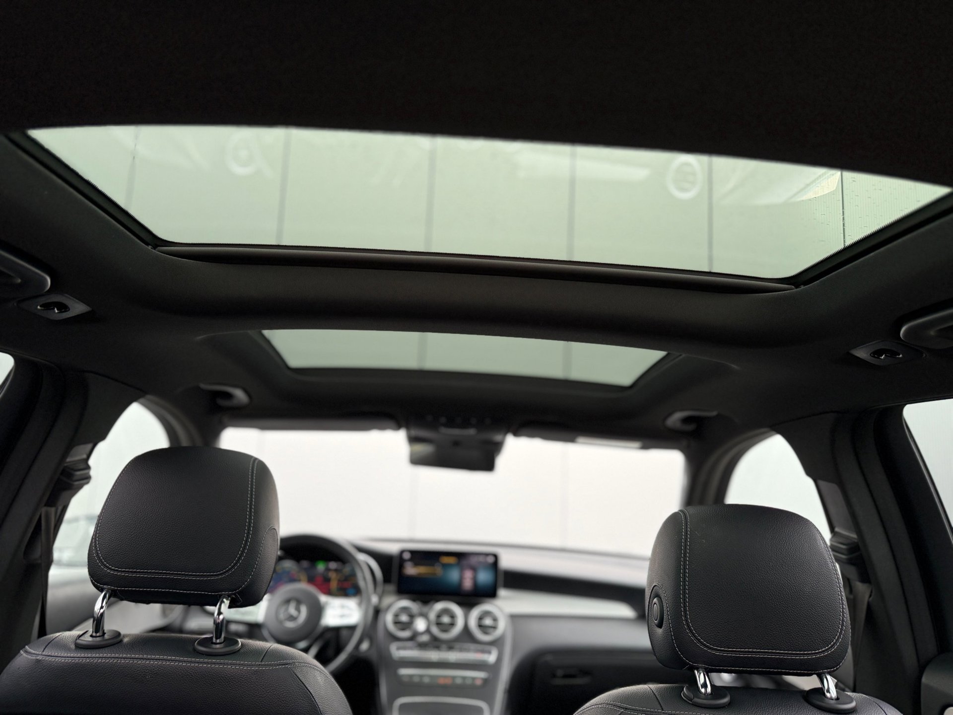 Foto van Mercedes-Benz GLC 300 E 4Matic