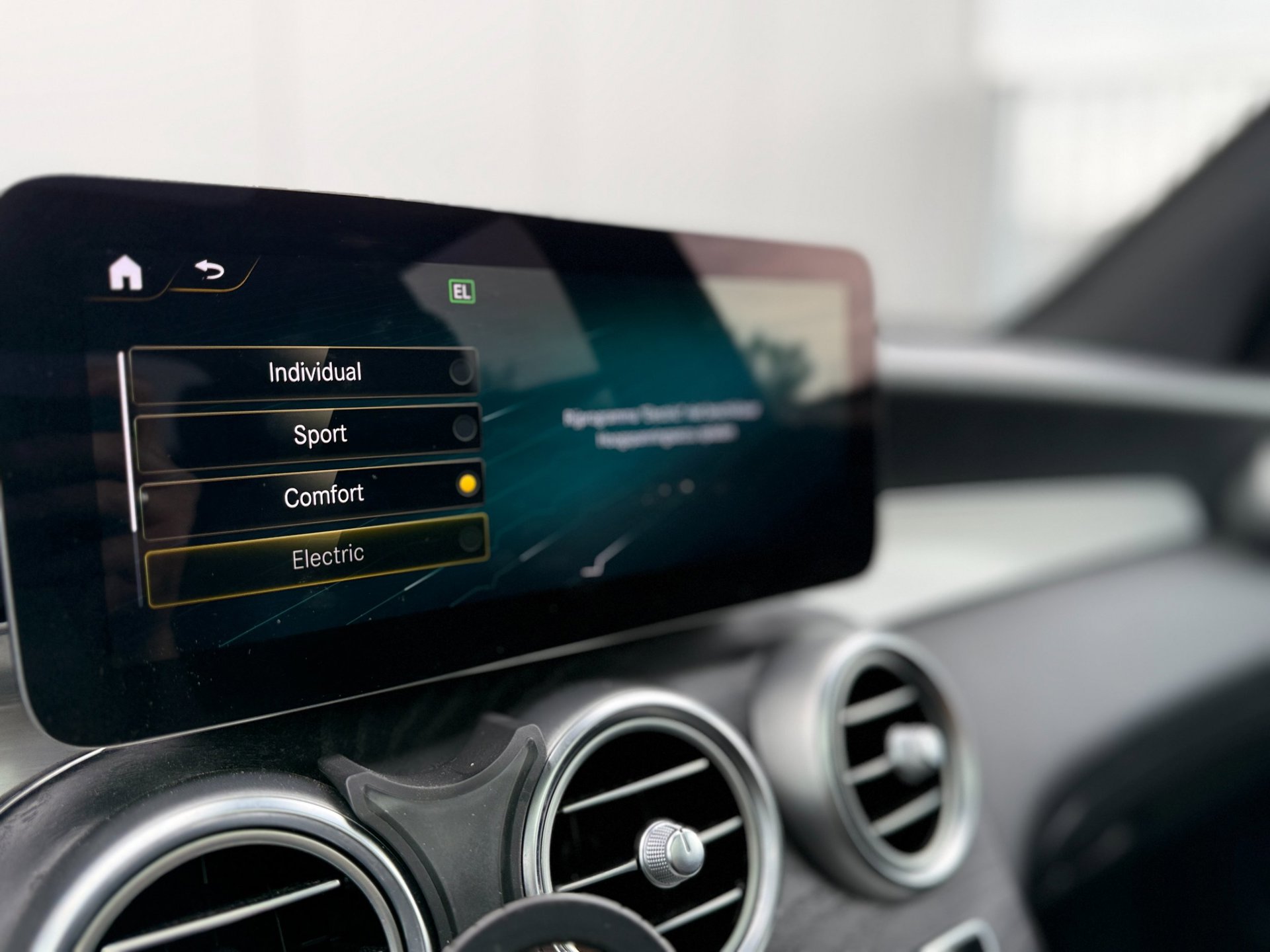 Foto van Mercedes-Benz GLC 300 E 4Matic