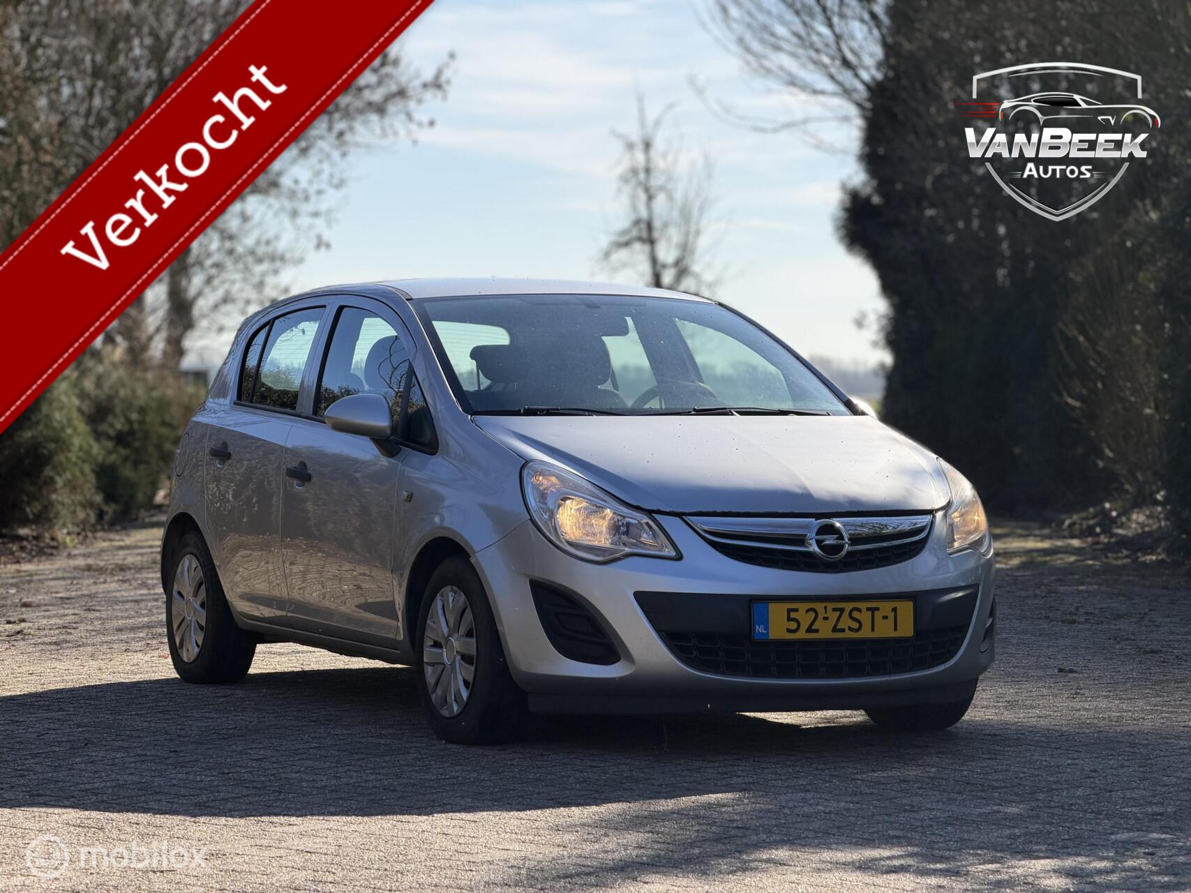 Opel Corsa 1.3 CDTi EcoFlex S/S Selection 2011 - voorkant
