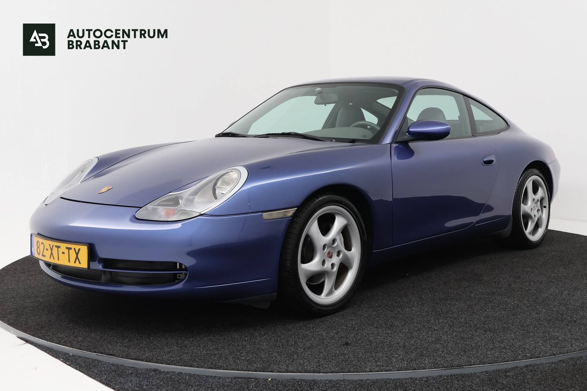 Foto van PORSCHE 911 CARRERA 4
