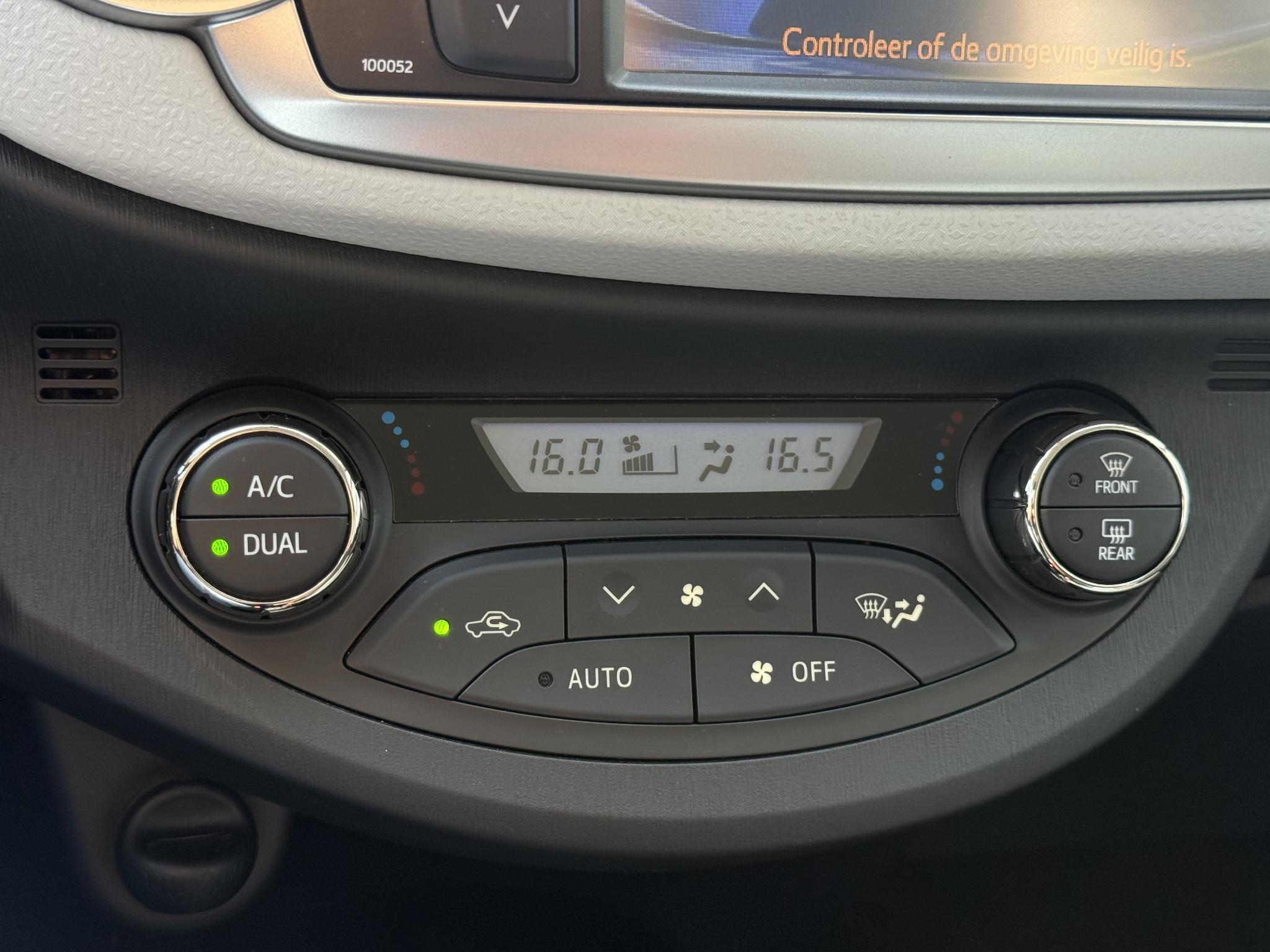 Foto van Toyota Toyota Yaris Hybrid