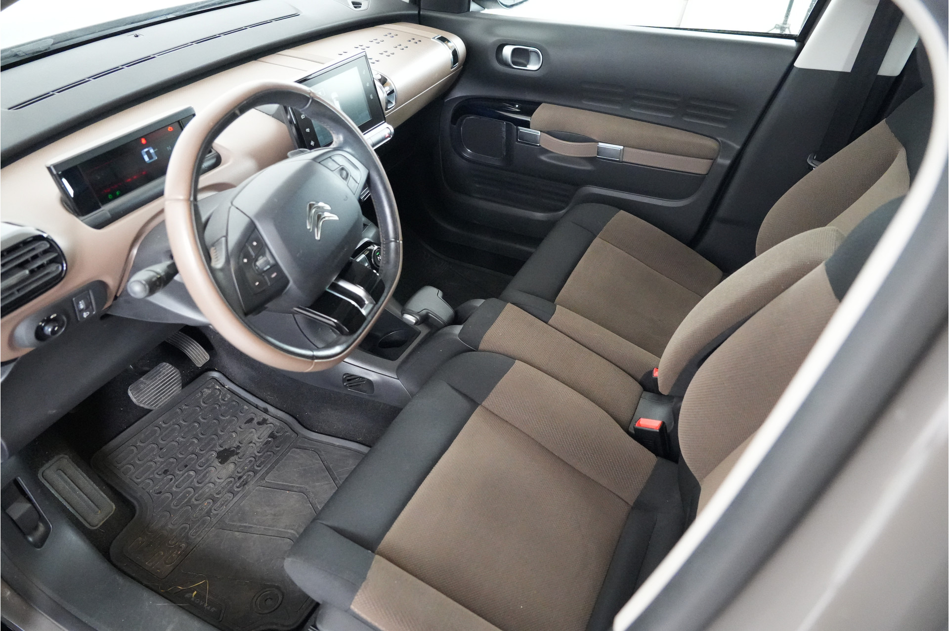 Foto van Citroen C4 Cactus