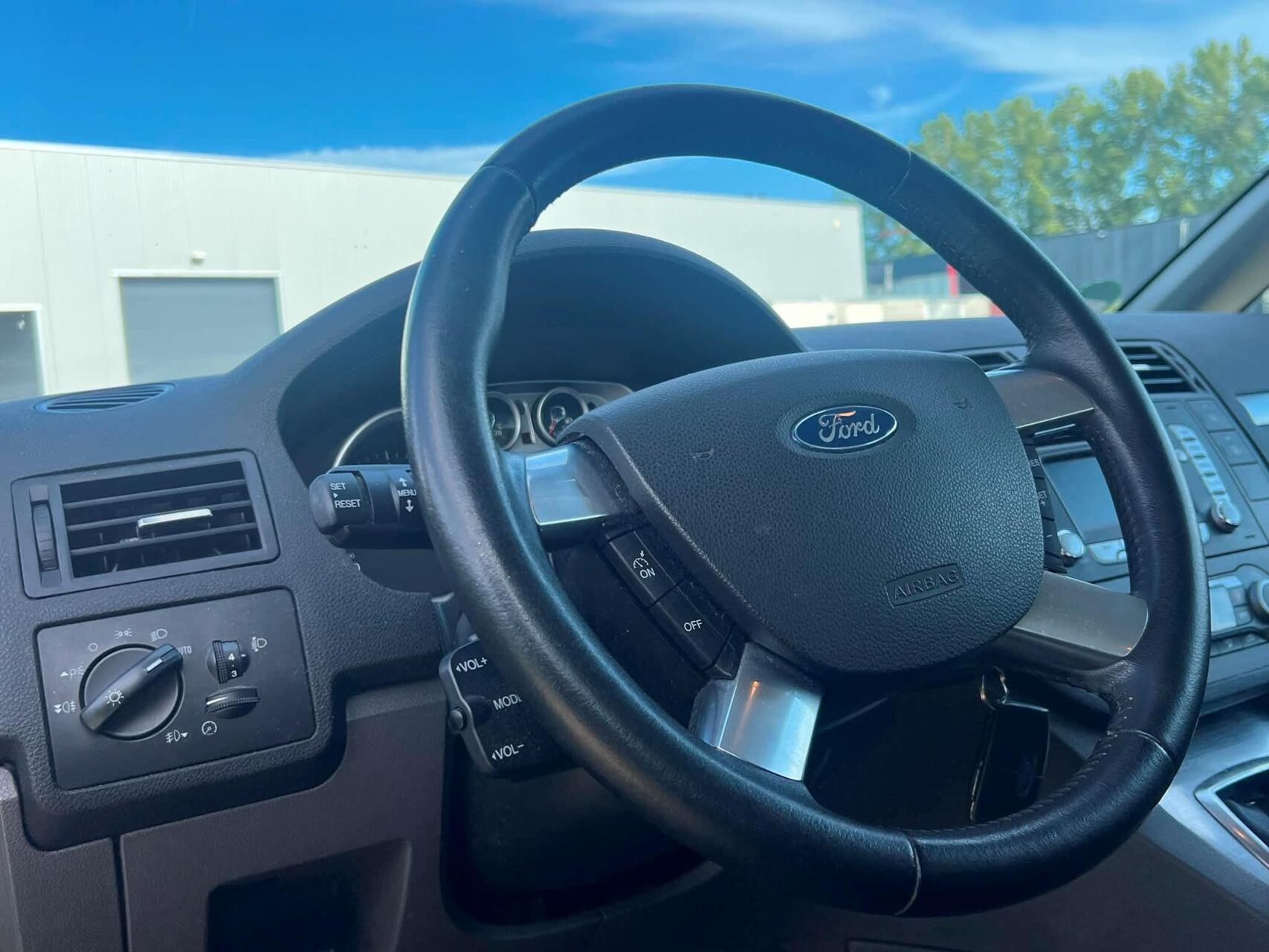 Foto van Ford C-max