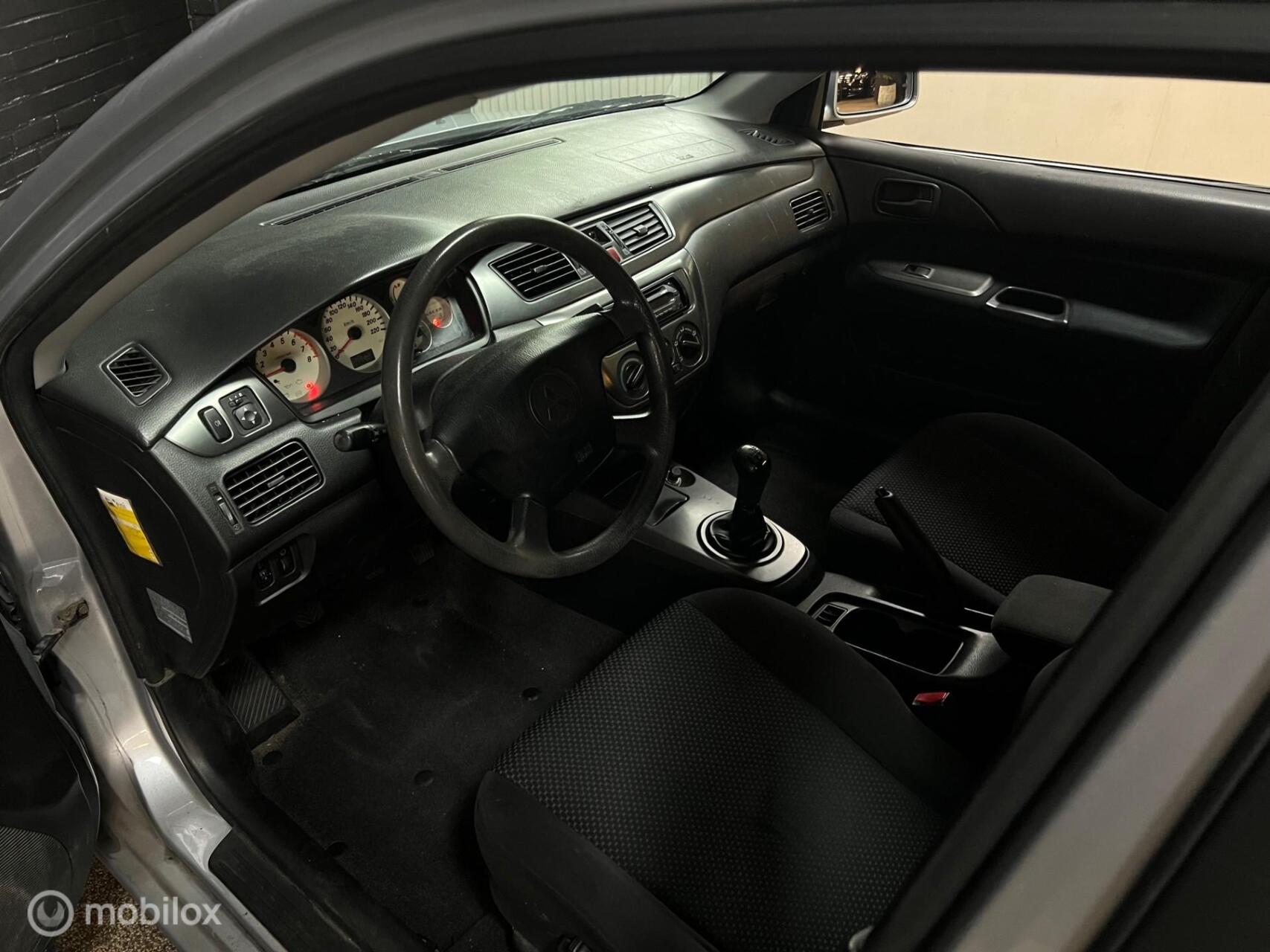 Foto van Mitsubishi Mitsubishi Lancer Wagon