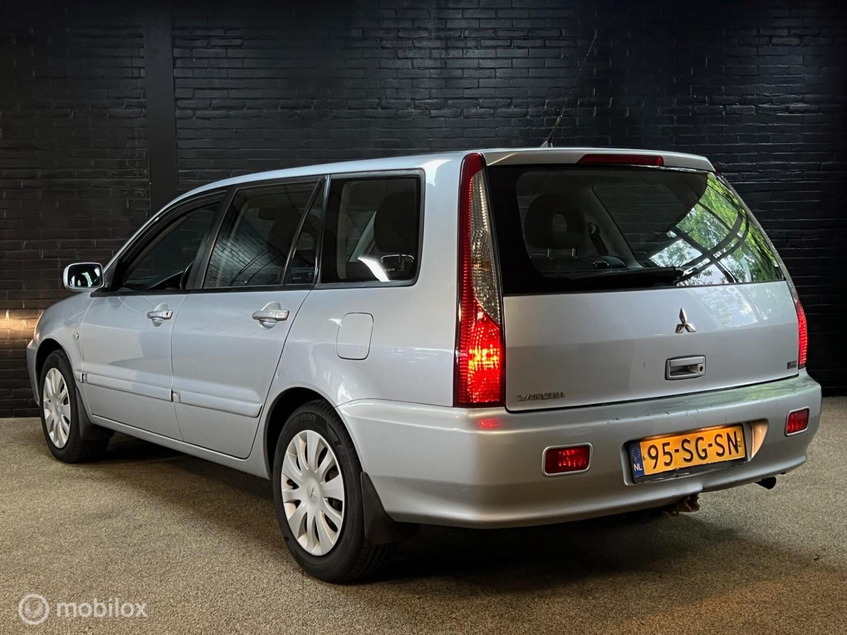 Foto van Mitsubishi Mitsubishi Lancer Wagon