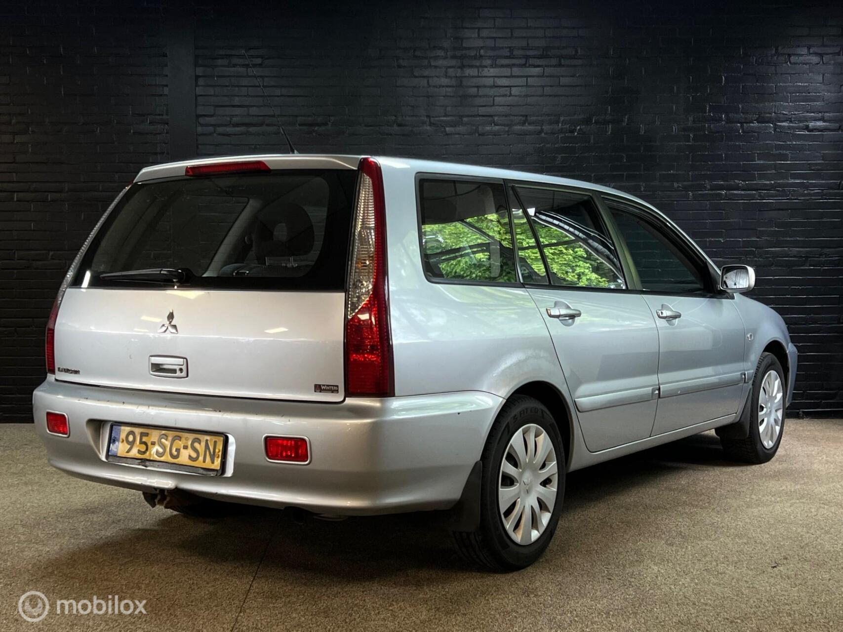 Foto van Mitsubishi Mitsubishi Lancer Wagon