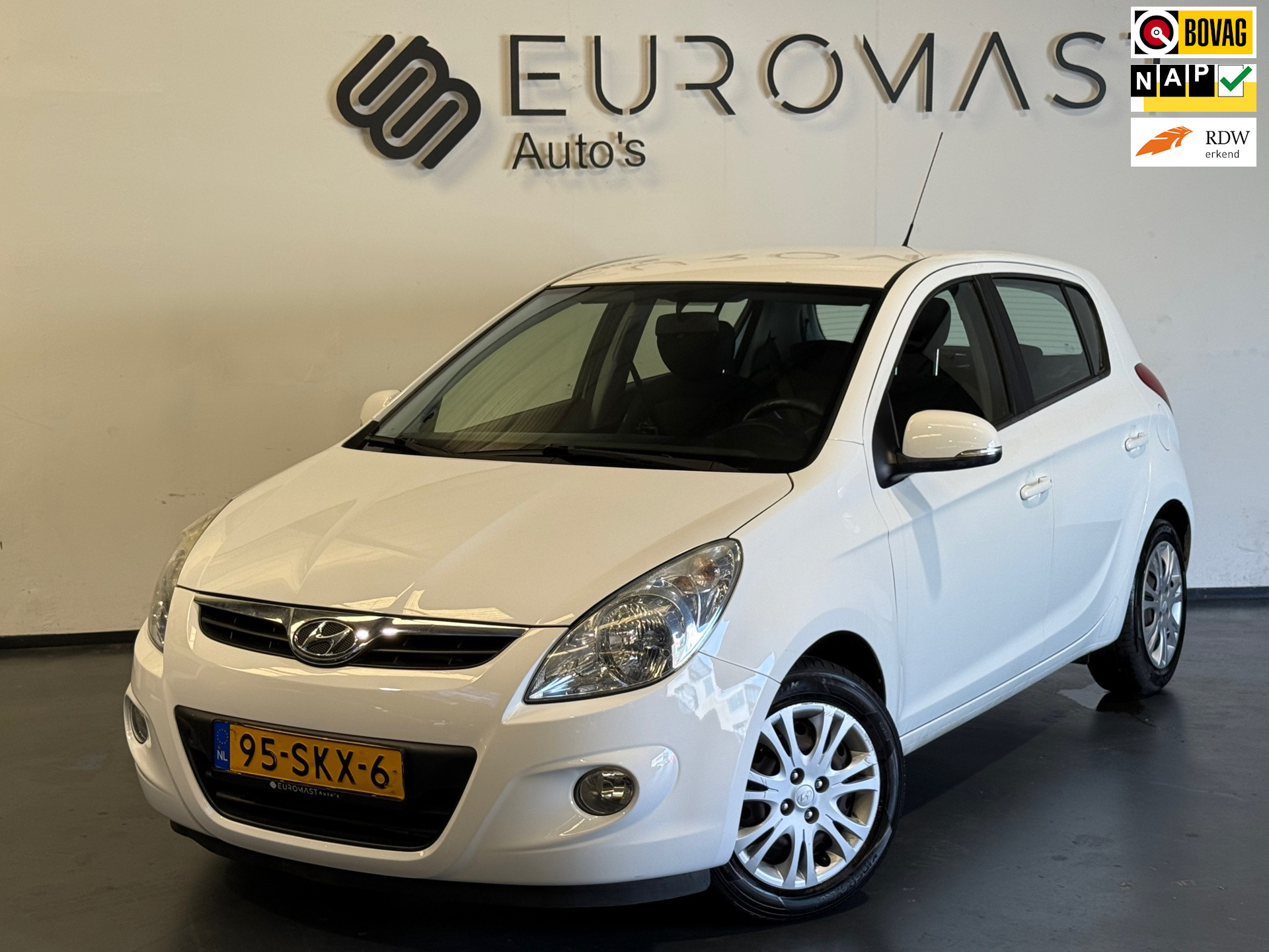 Hyundai I20 1.2i i-Motion Airco 5d Nieuwe Apk 2011 - voorkant