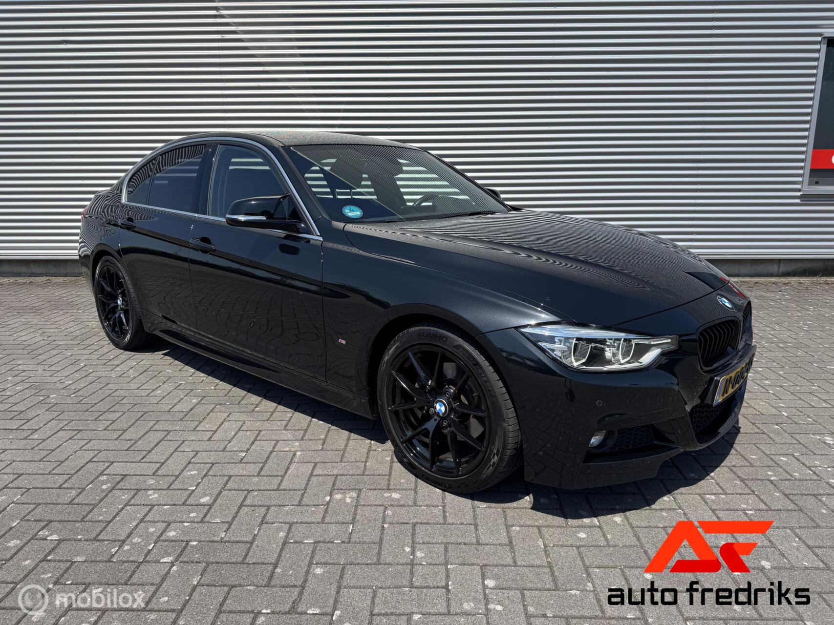 Foto van BMW 330e Iperformance