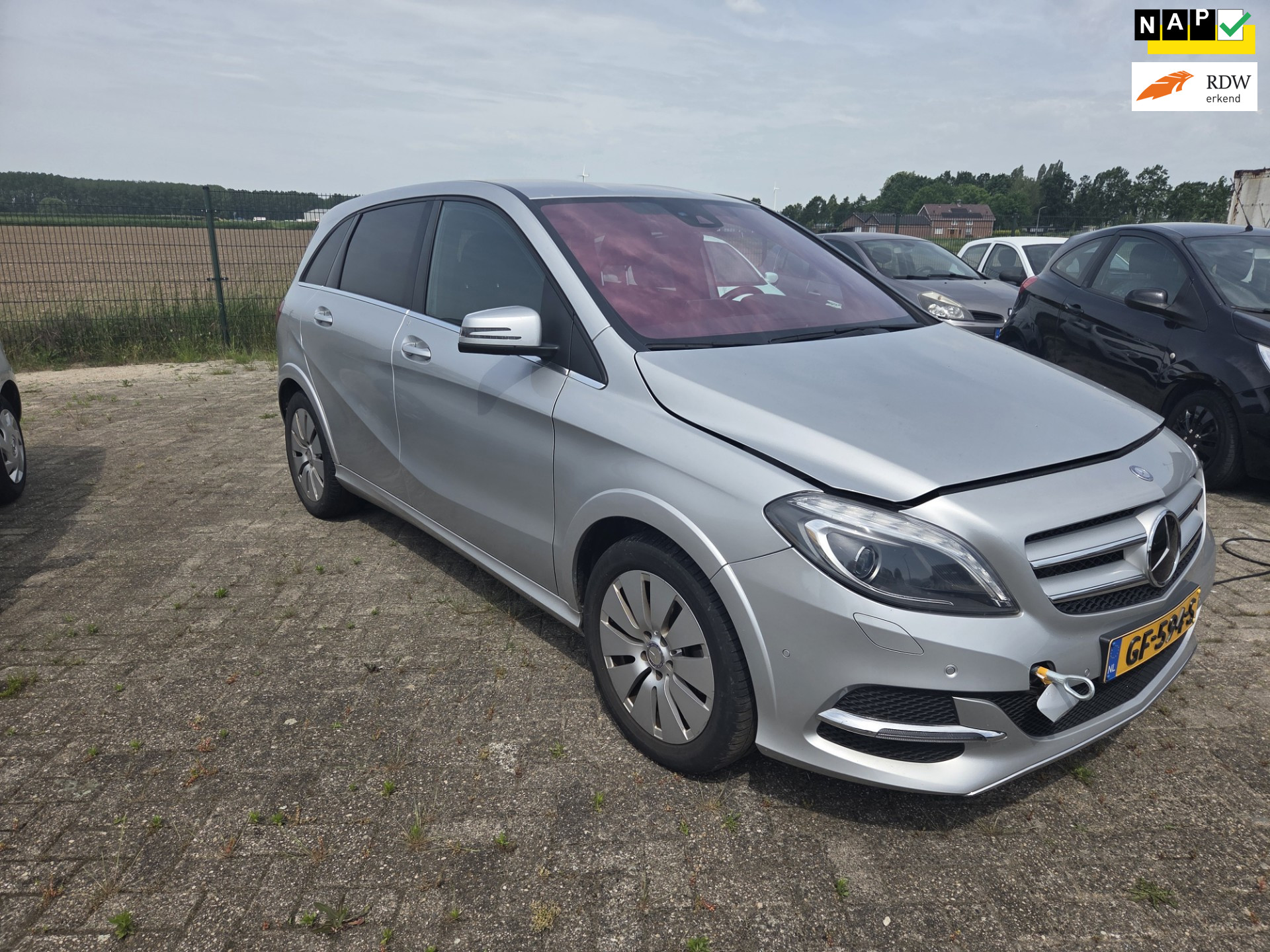 Mercedes-Benz Electric Drive Electric Drive NAP 1ste EIG Dealer onderhoud 2015 - voorkant