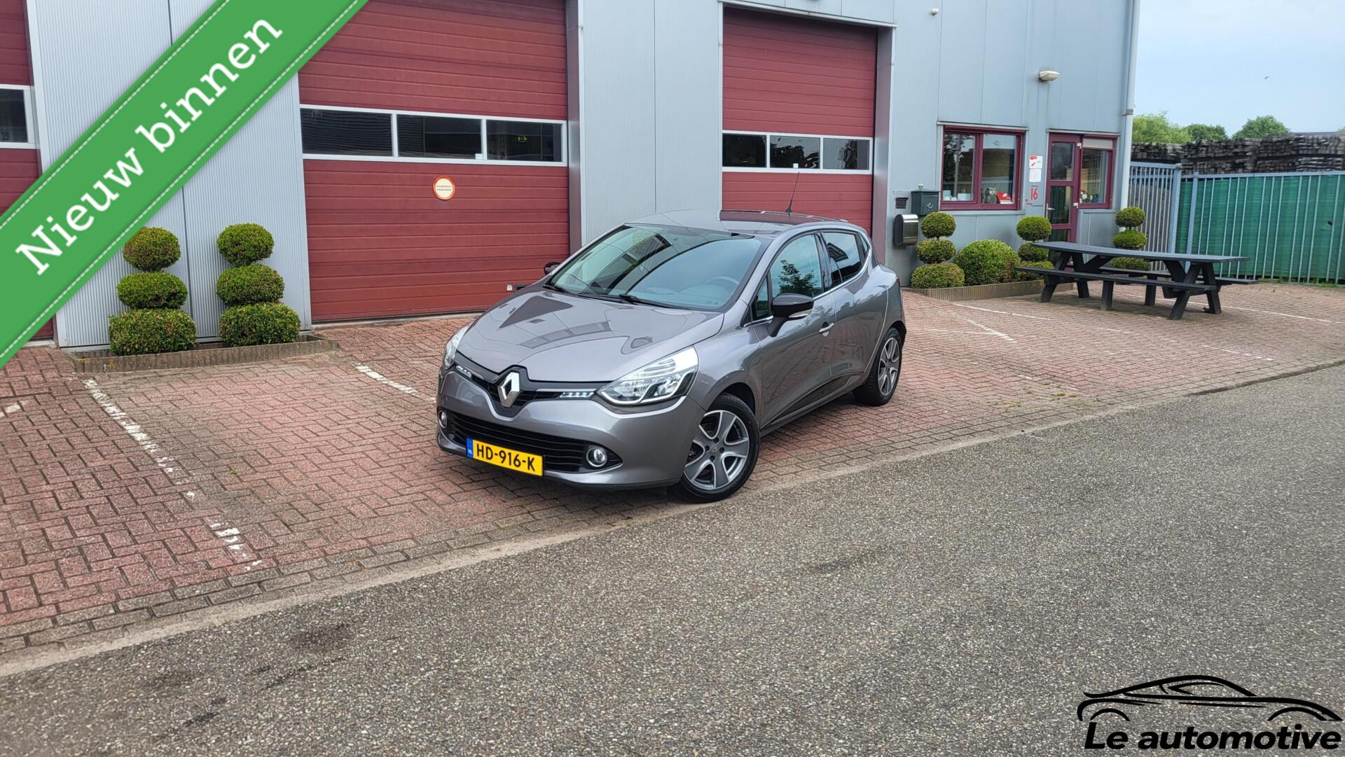 Renault Clio 0.9 TCe ECO Night&Day 2015 - voorkant