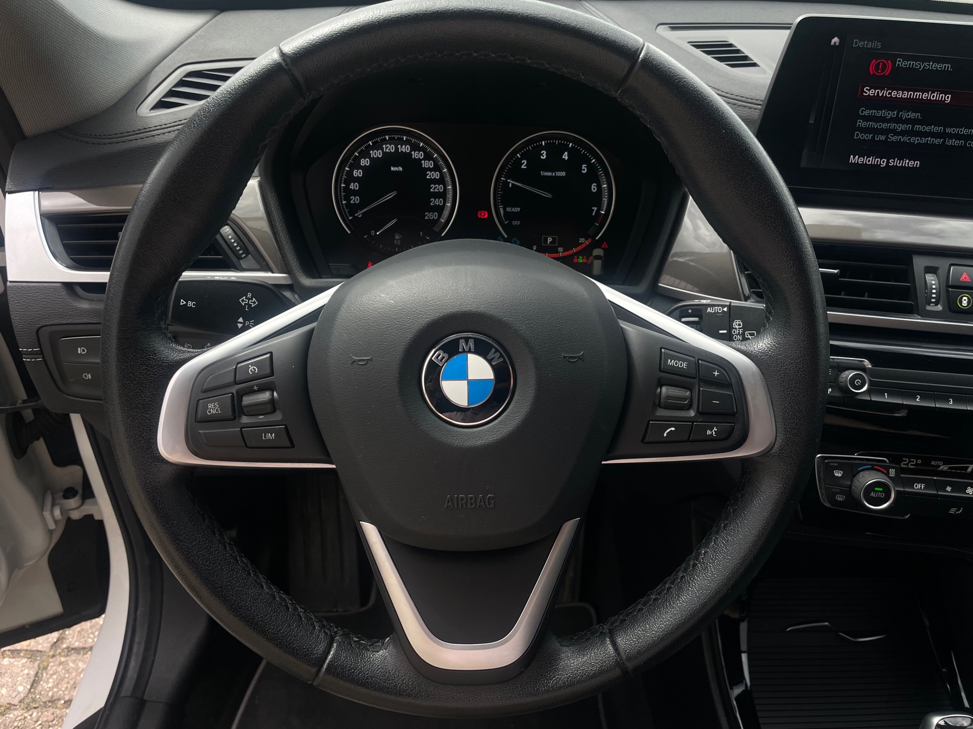 Foto van BMW X1