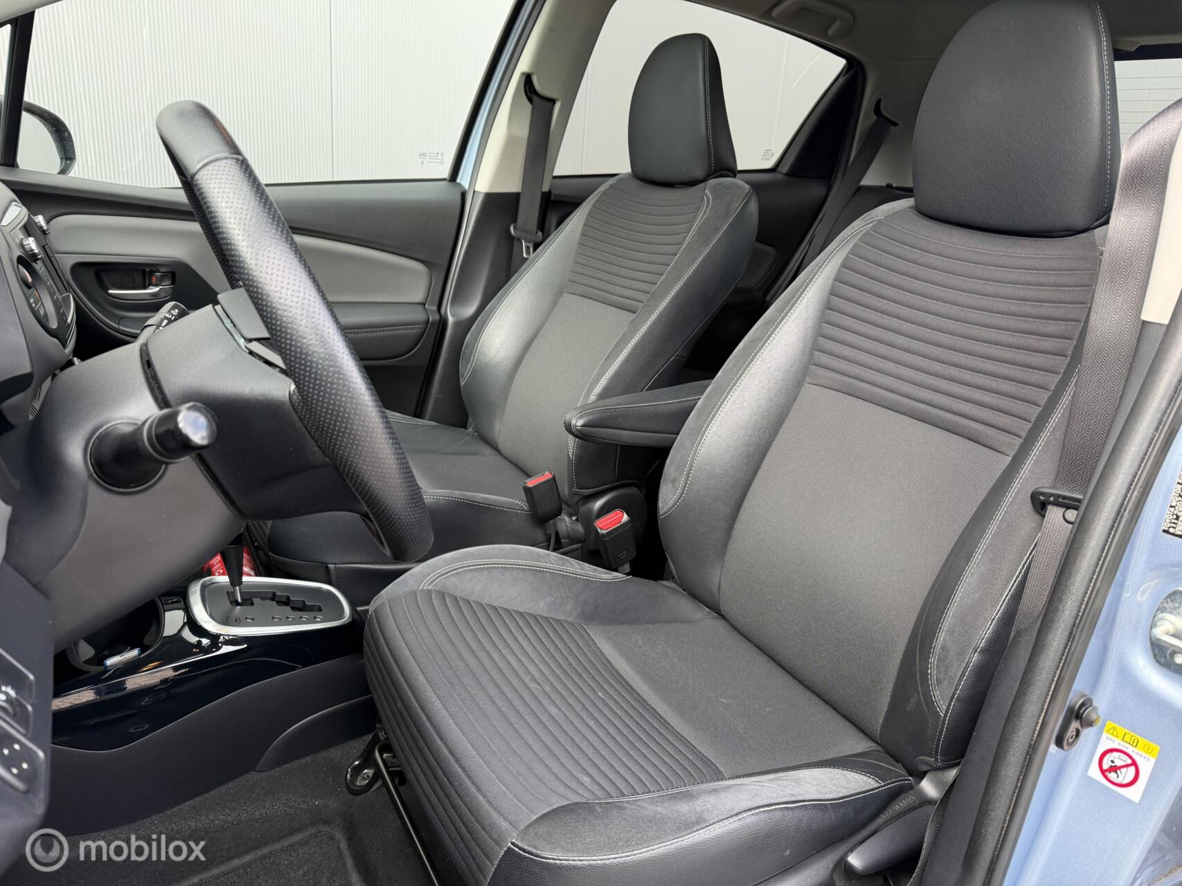 Foto van Toyota Toyota Yaris Hybrid