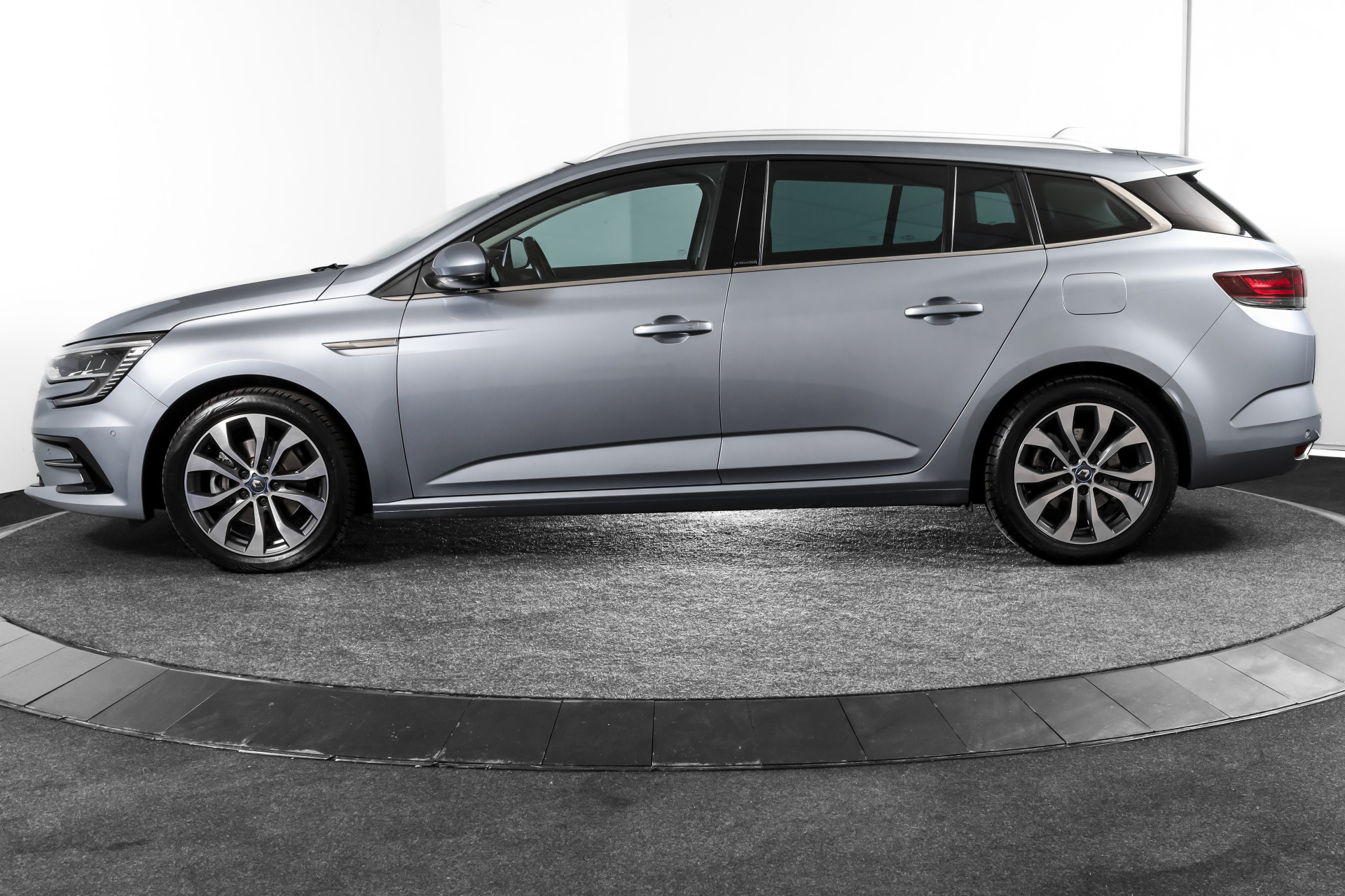 Foto van Renault Megane E-tech Plug-in Hybrid