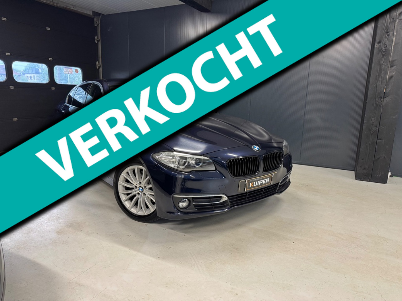 BMW 5-serie 520i Luxury Ed. 2016 - voorkant
