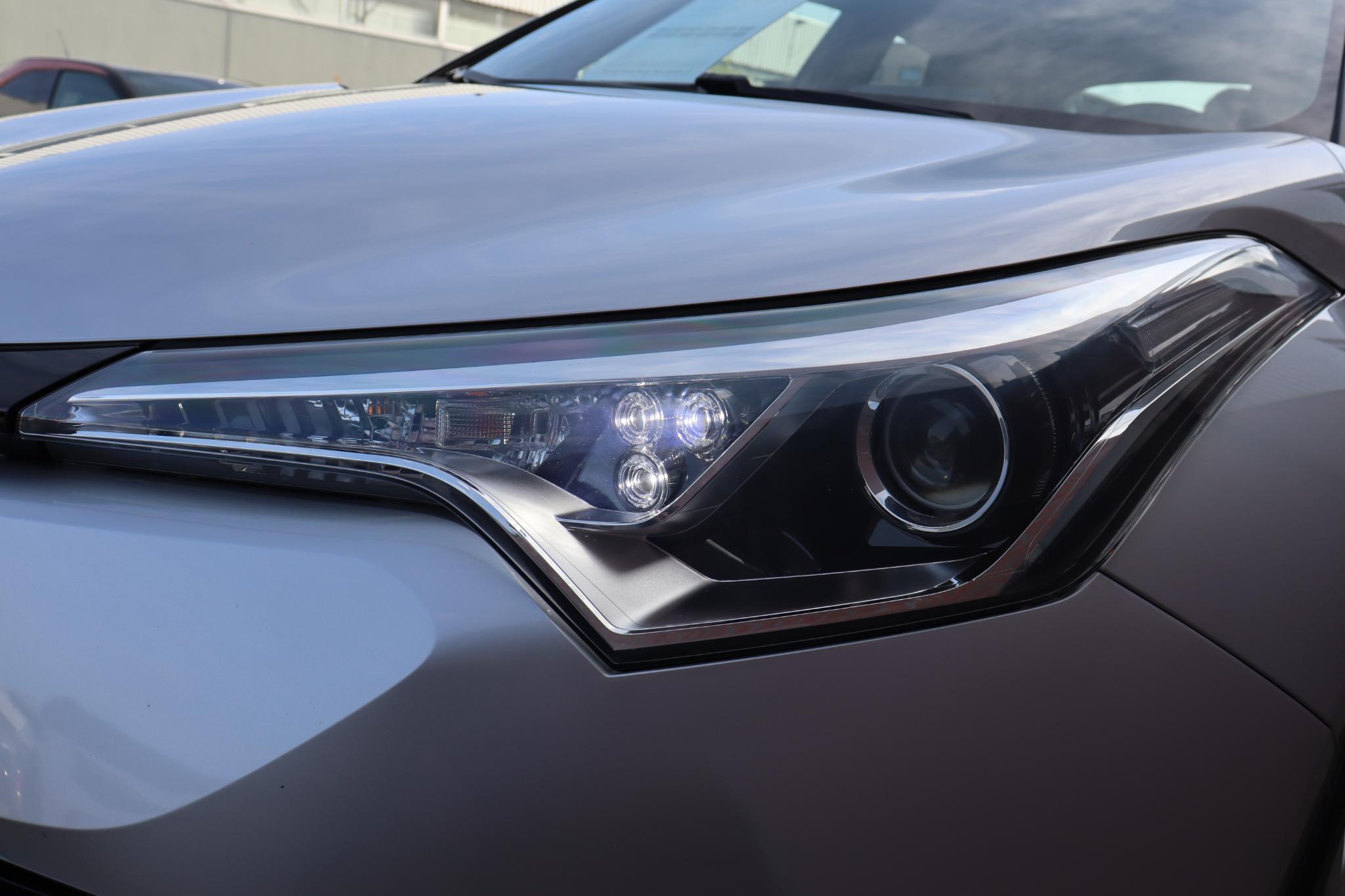 Foto van Toyota Toyota C-hr