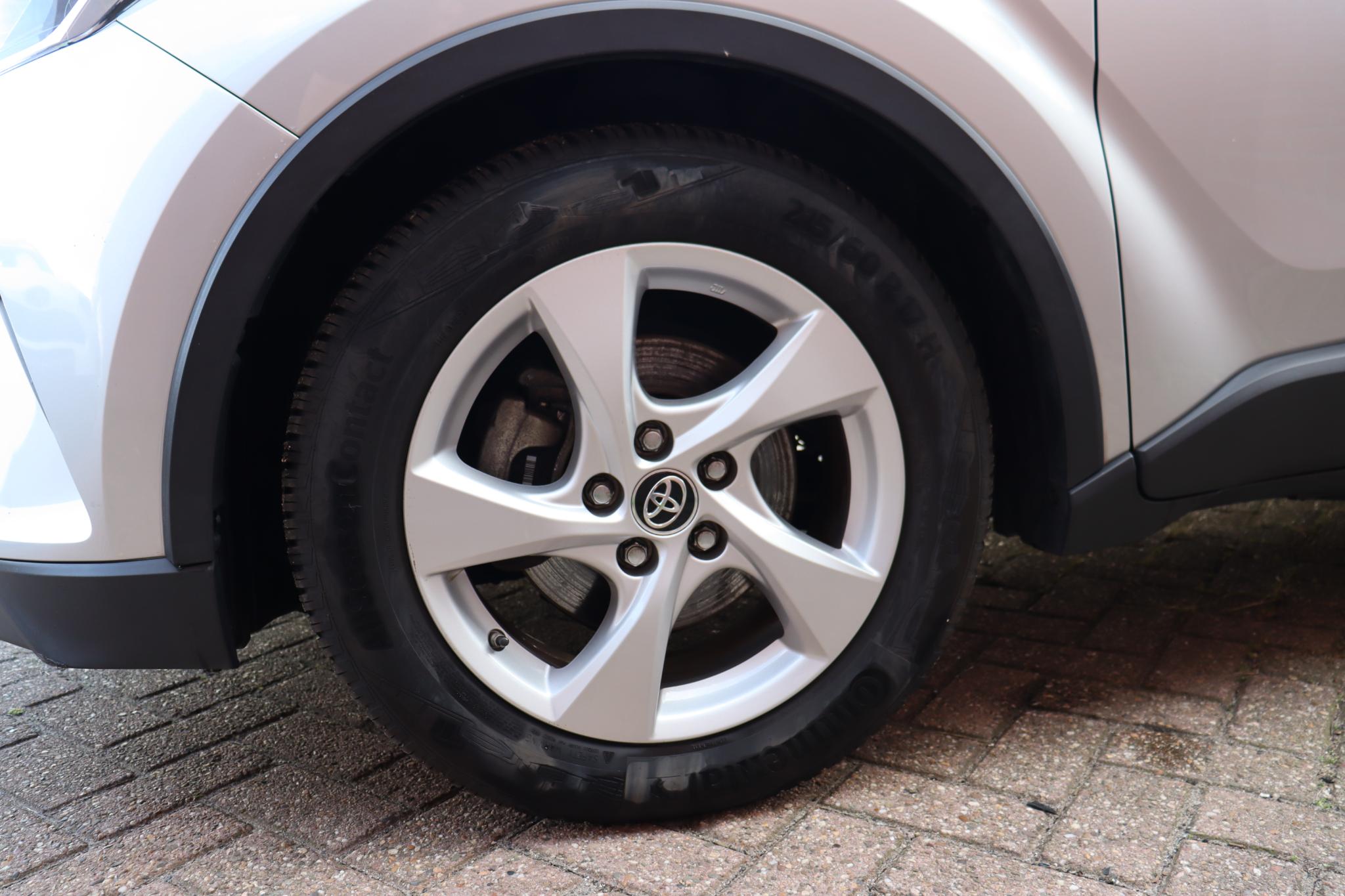 Foto van Toyota Toyota C-hr