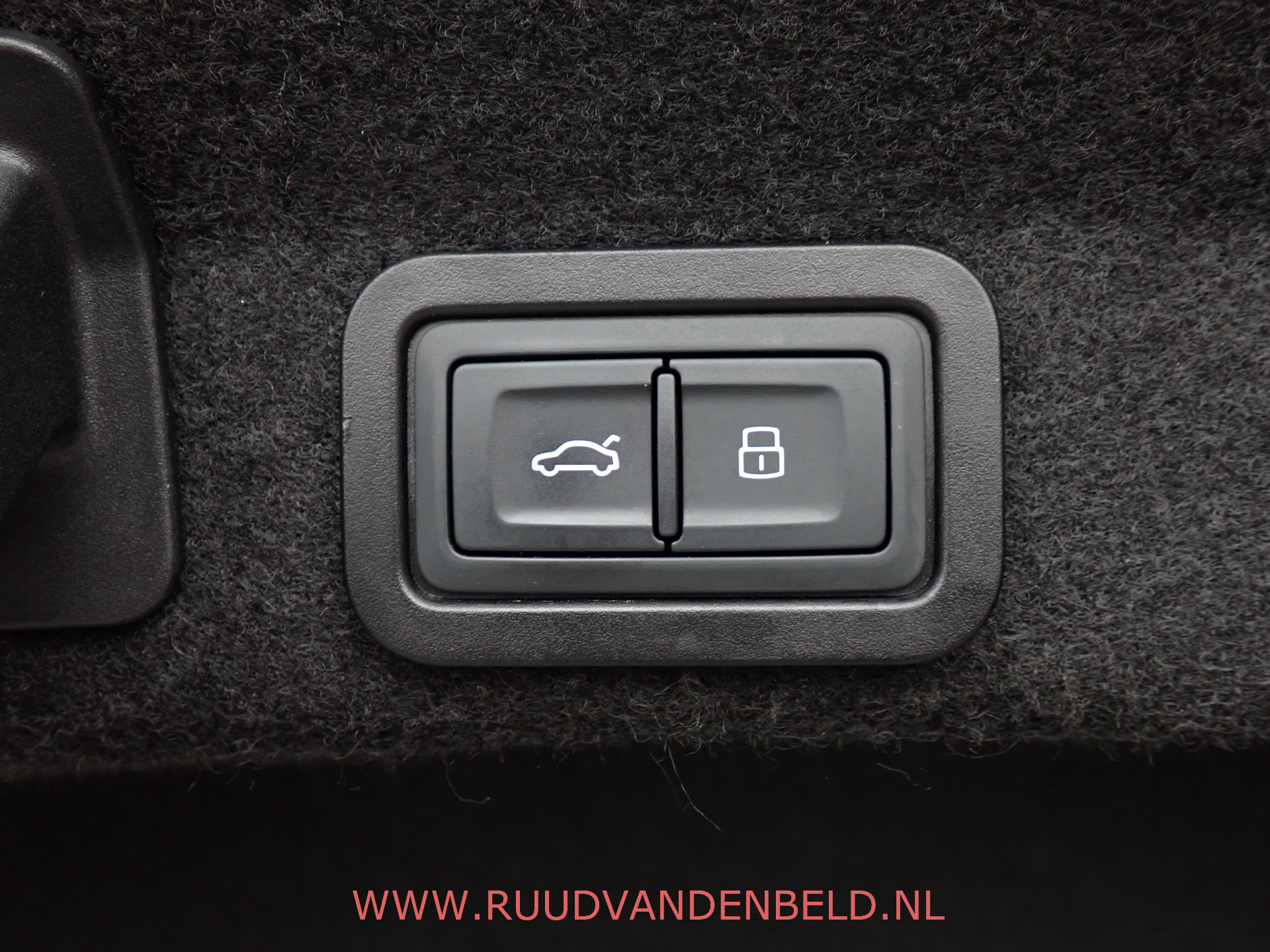 Foto van Audi A6 55 TFSI E