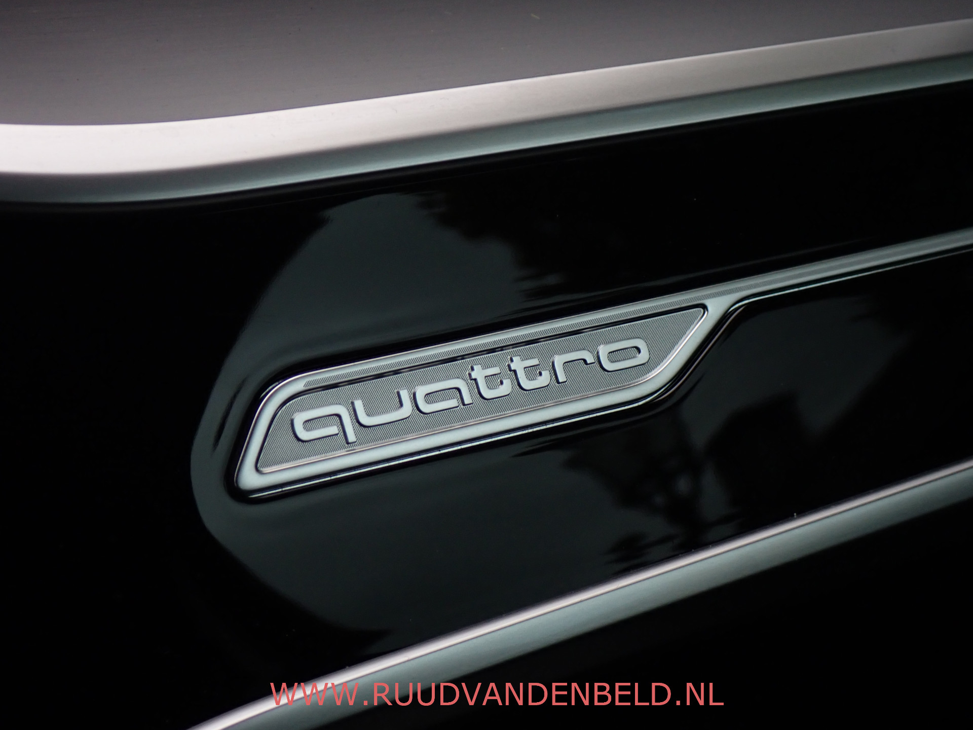 Foto van Audi A6 55 TFSI E