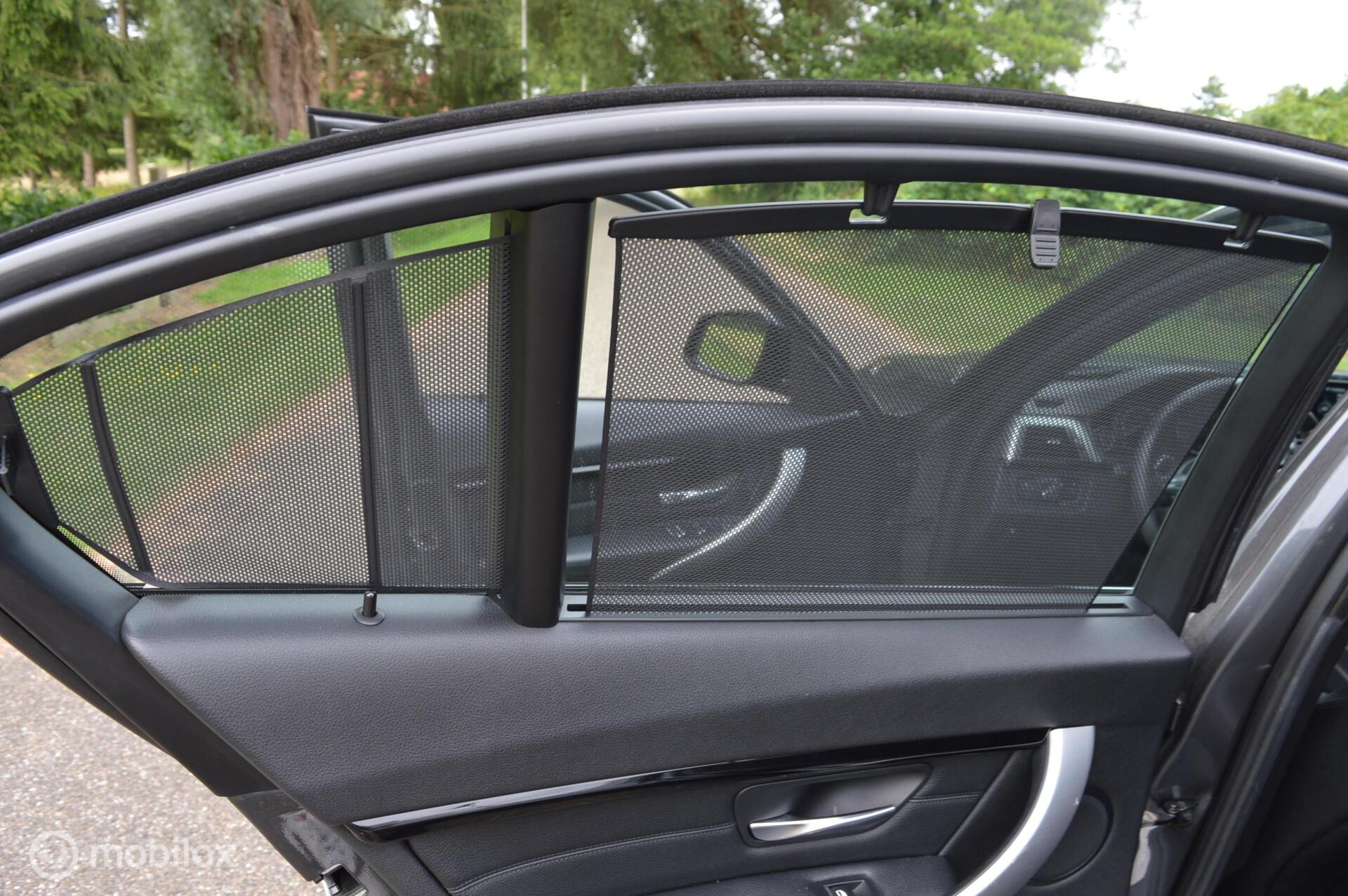 Foto van BMW 330e