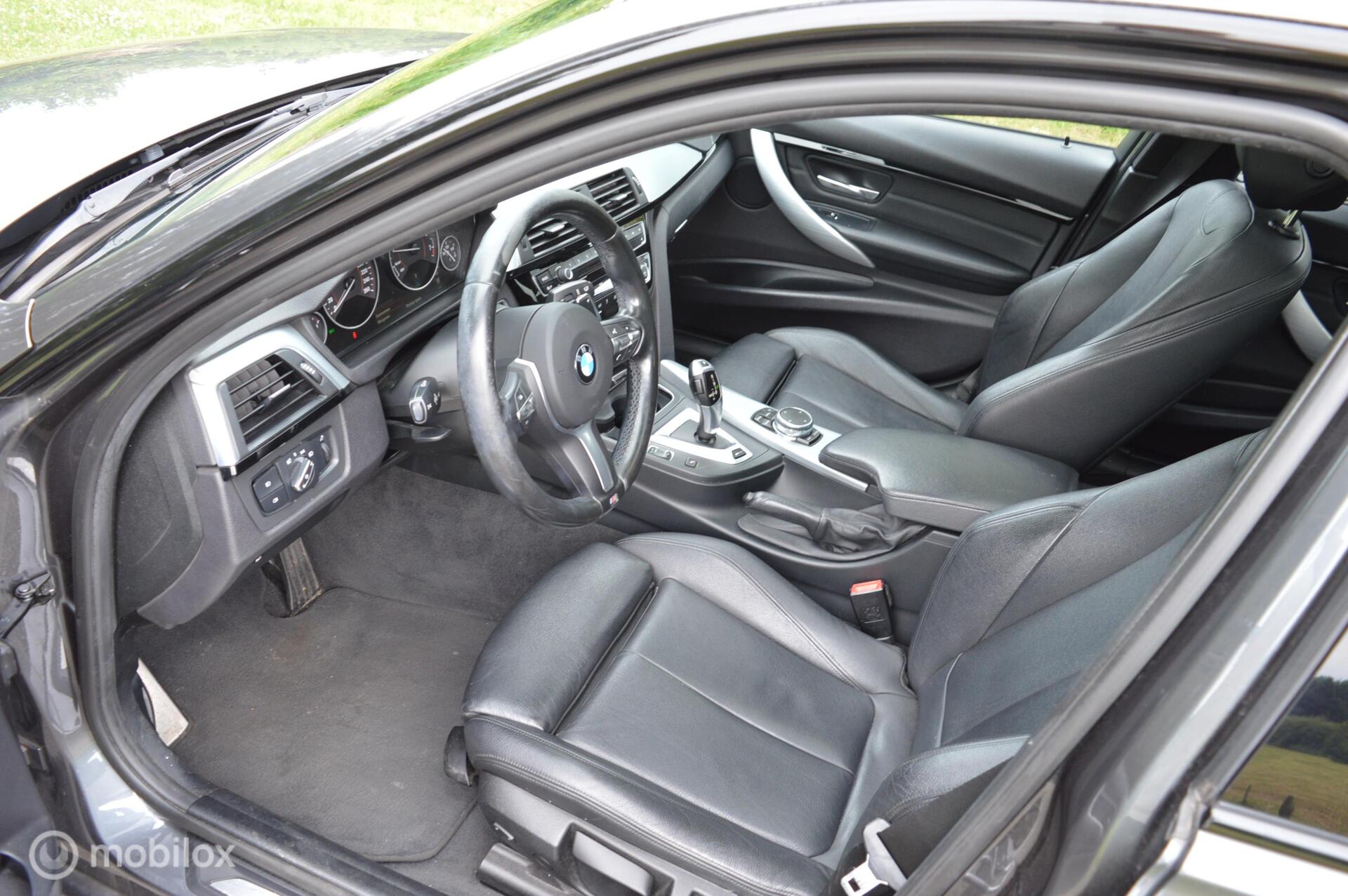 Foto van BMW 330e