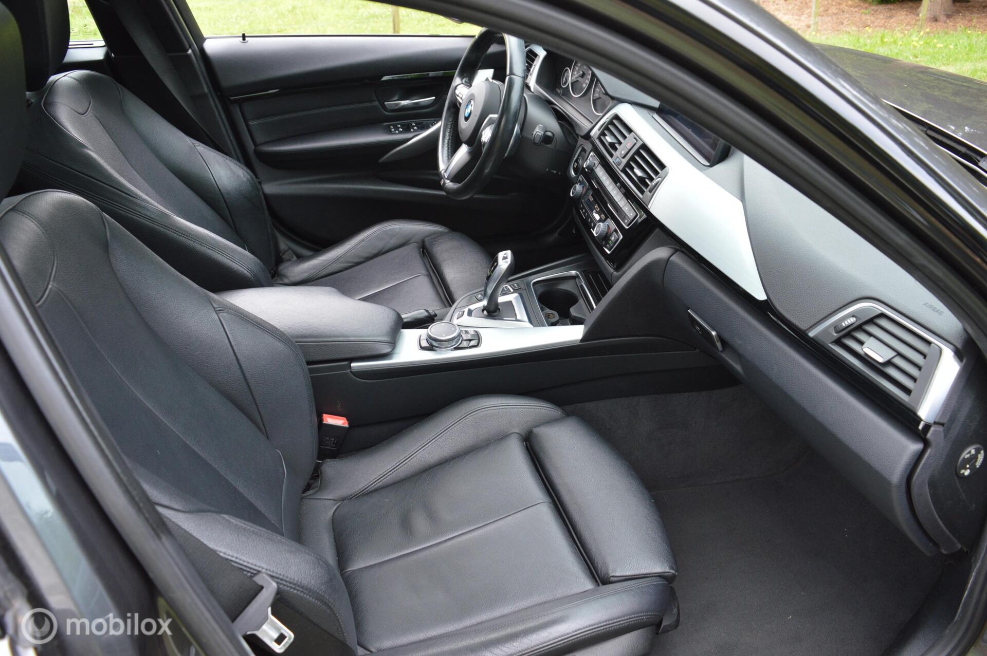 Foto van BMW 330e