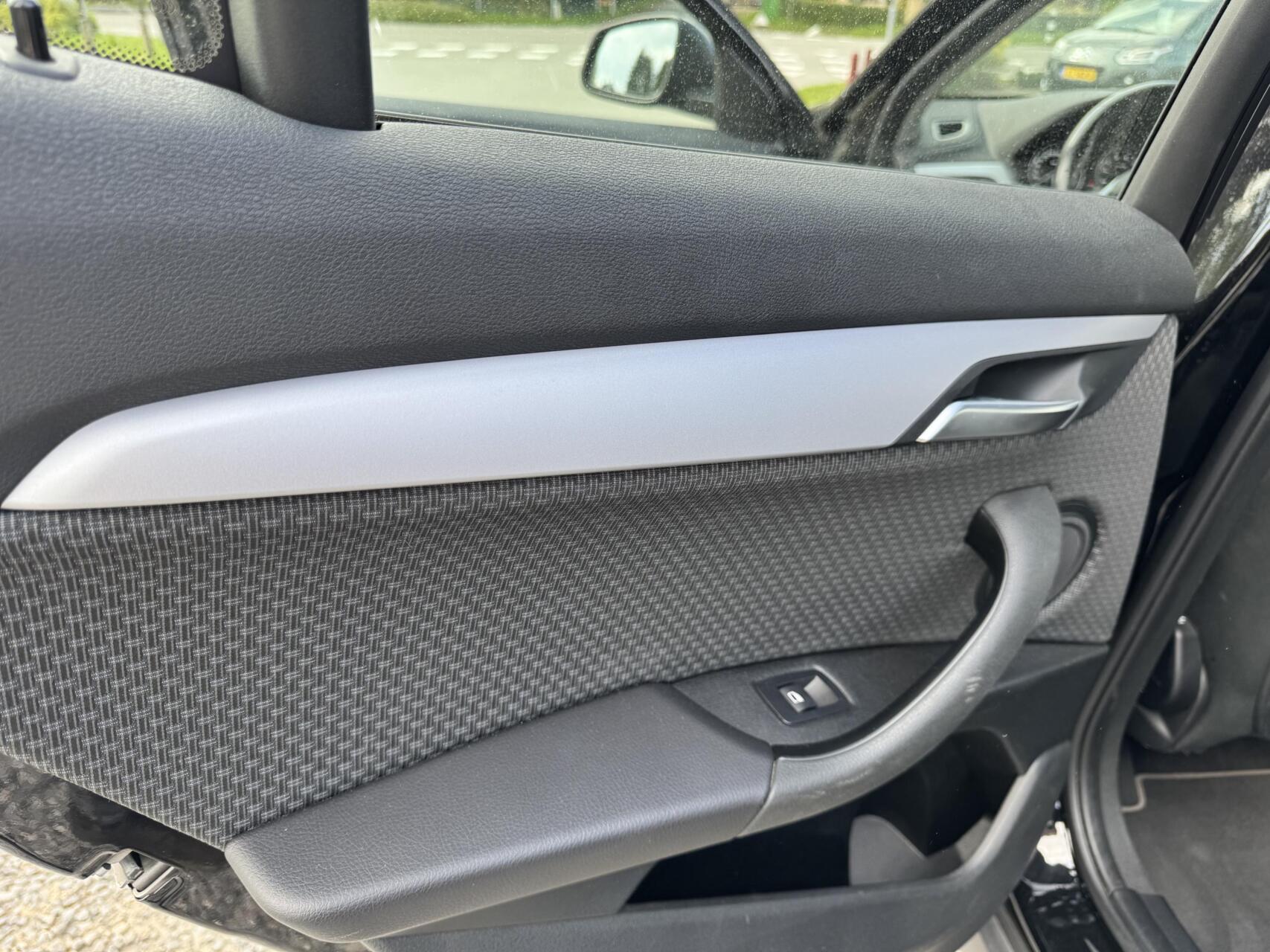 Foto van BMW X2 Sdrive18i