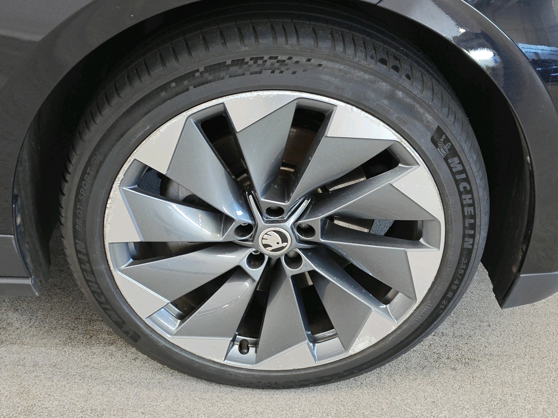 Foto van Skoda Enyaq 80