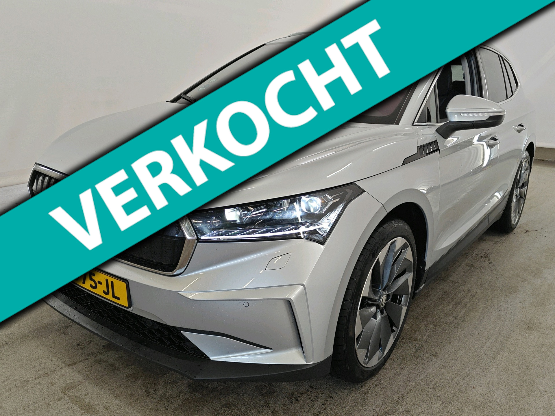 Skoda Enyaq 80 80 204pk First Edition | SOH 92% | Zwart Leder | 21" | Keyless | CarPlay | Stuur- en Stoelverwarming | Camera | PDC 2021 - voorkant