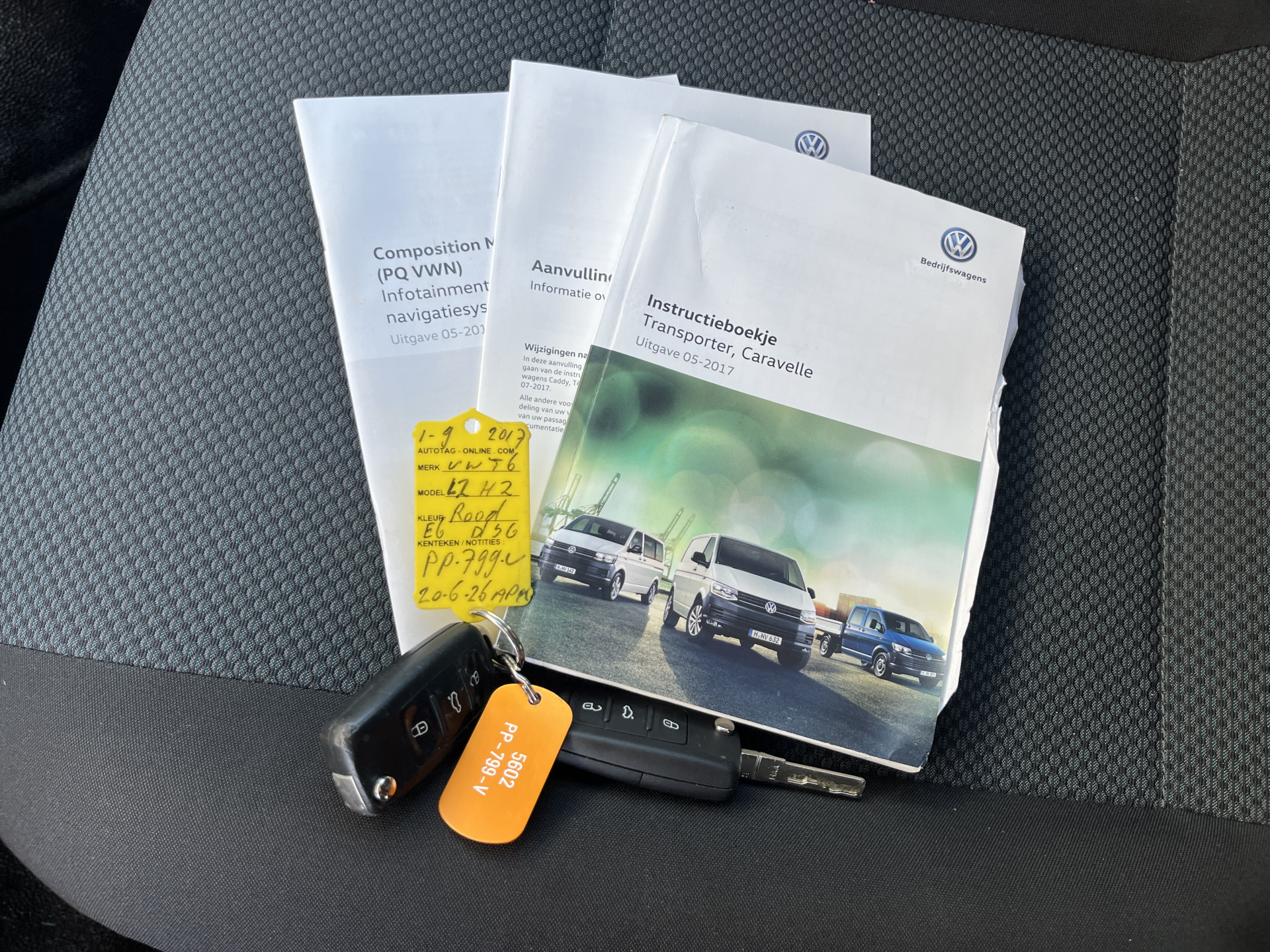 Foto van Volkswagen Transporter Kombi