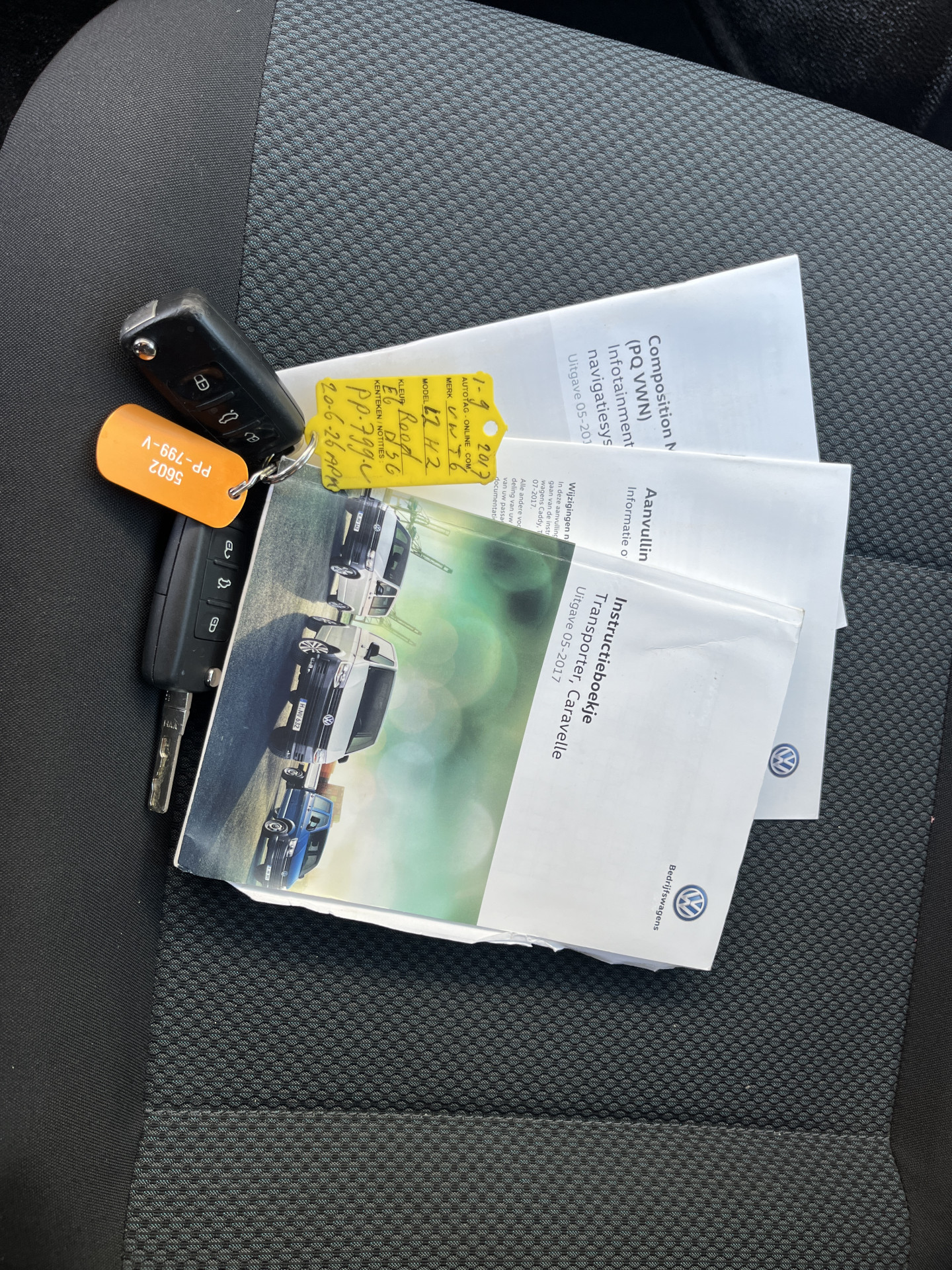 Foto van Volkswagen Transporter Kombi