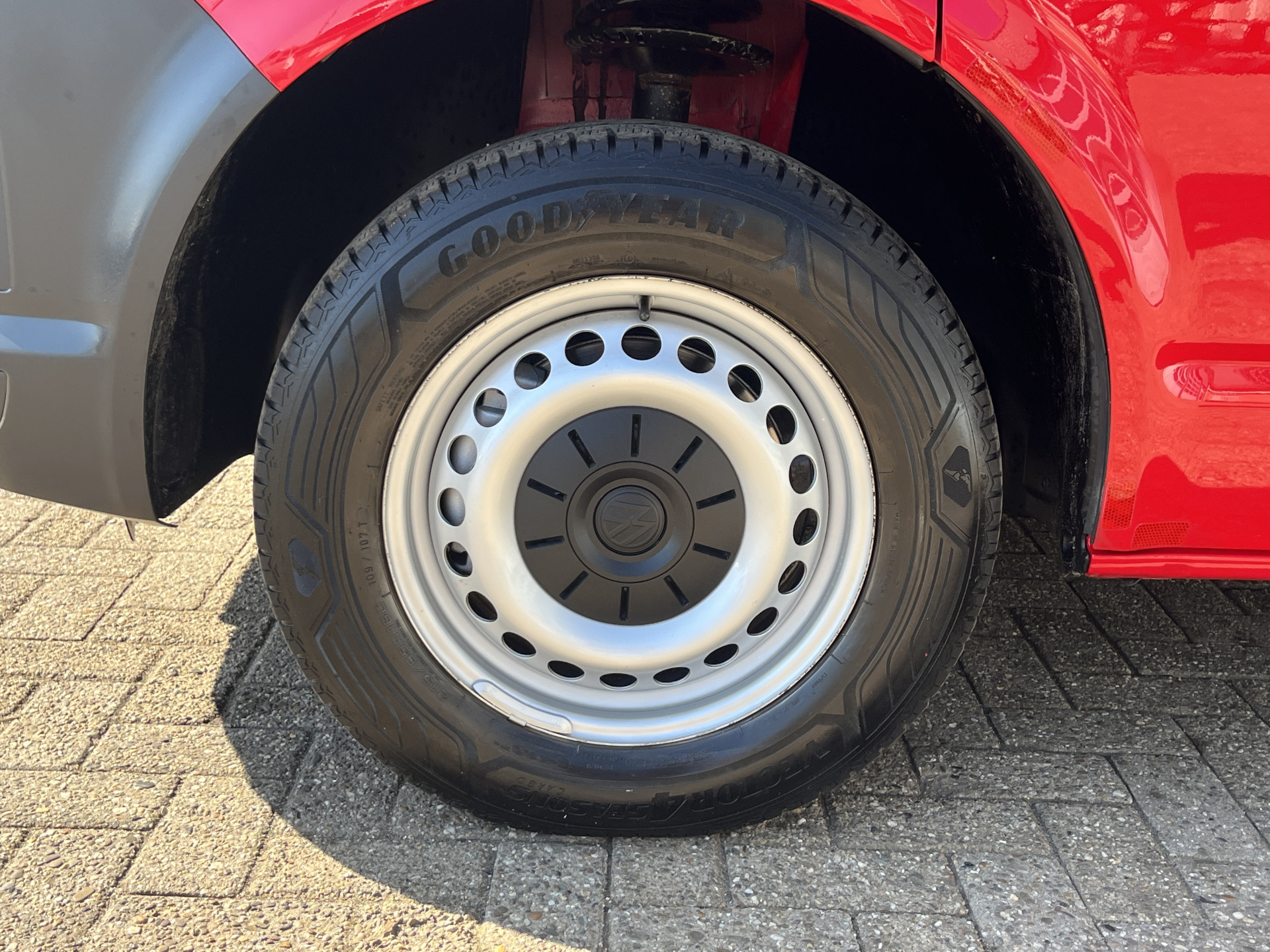 Foto van Volkswagen Transporter Kombi