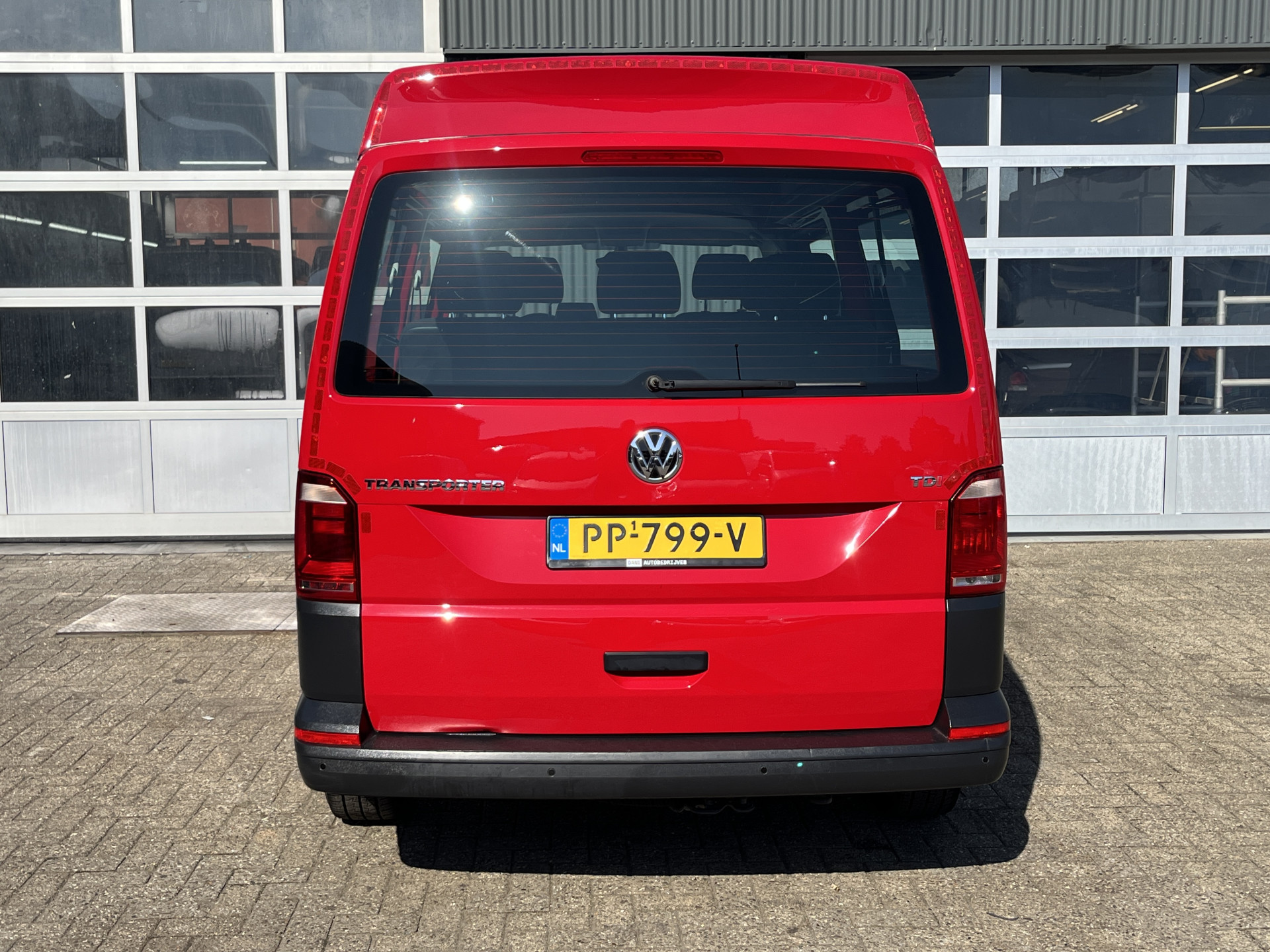 Foto van Volkswagen Transporter Kombi