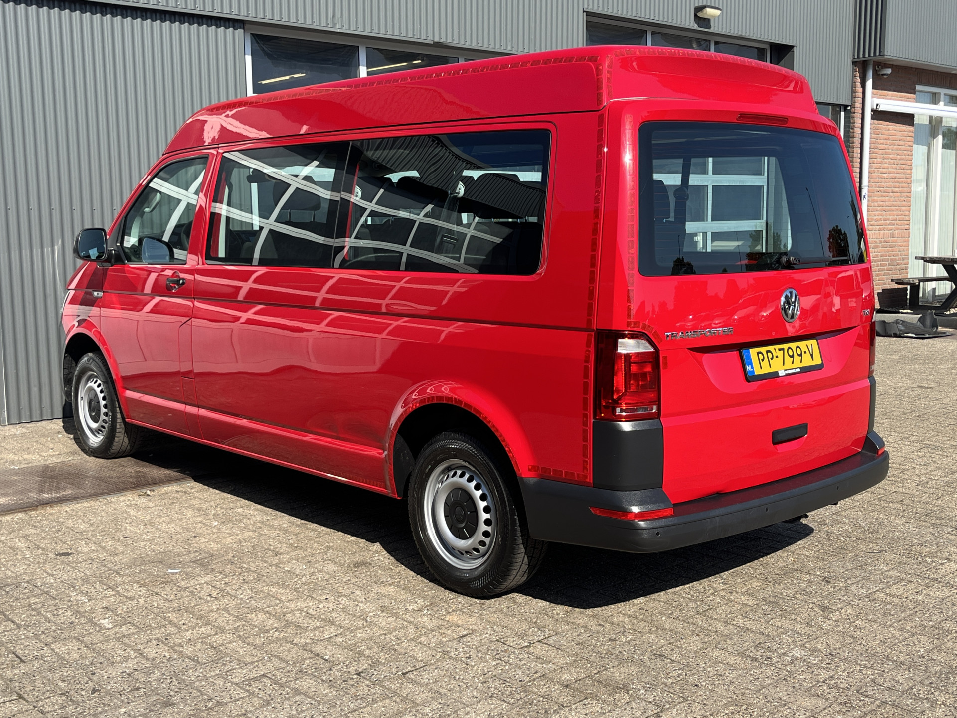 Foto van Volkswagen Transporter Kombi
