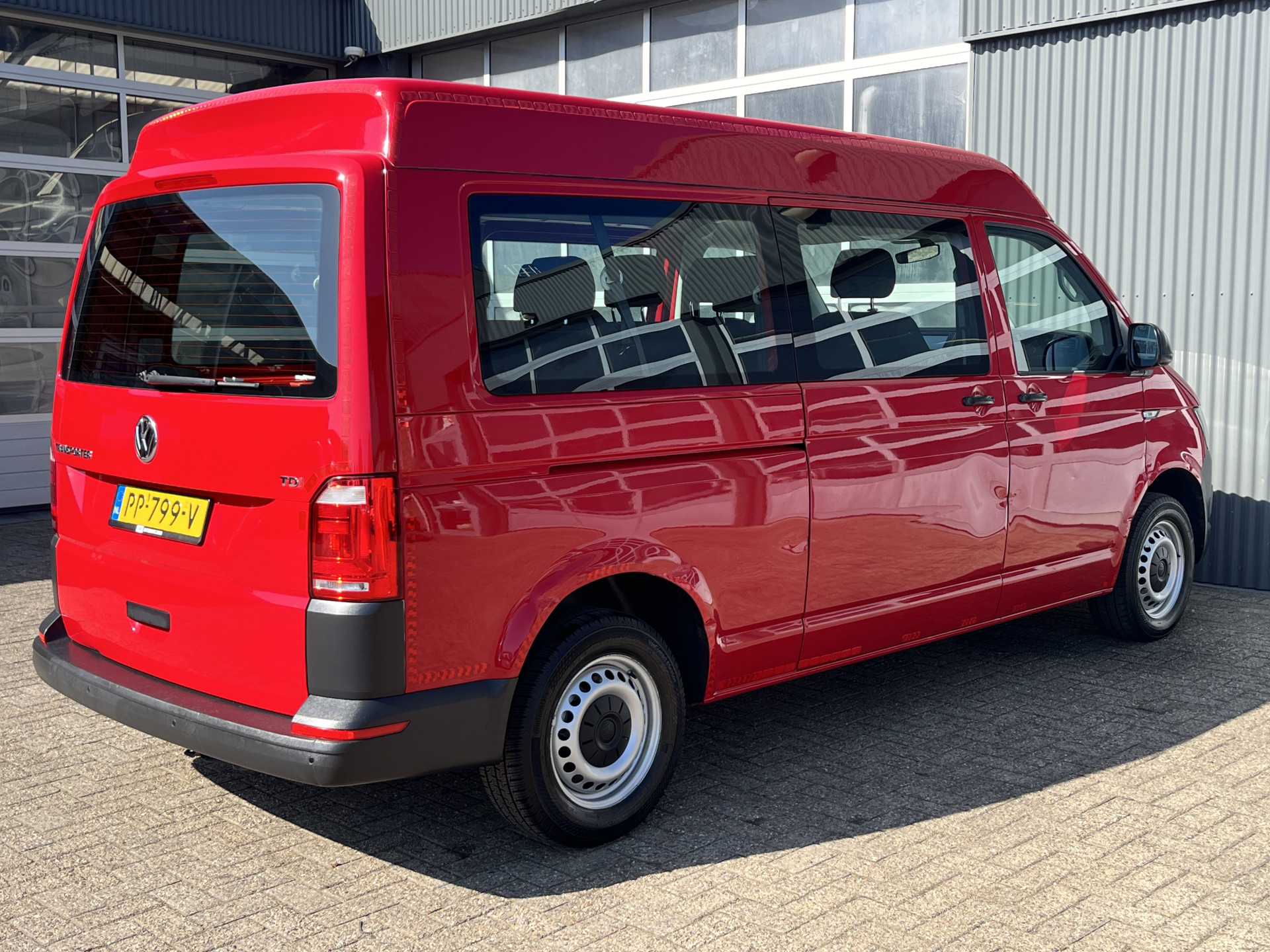 Foto van Volkswagen Transporter Kombi