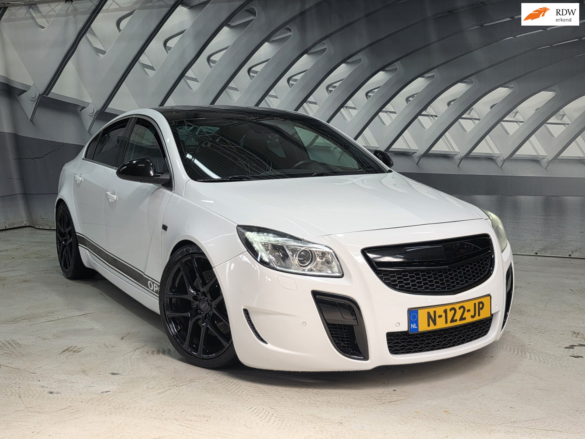 Foto van OPEL INSIGNIA LIMOUSINE NB