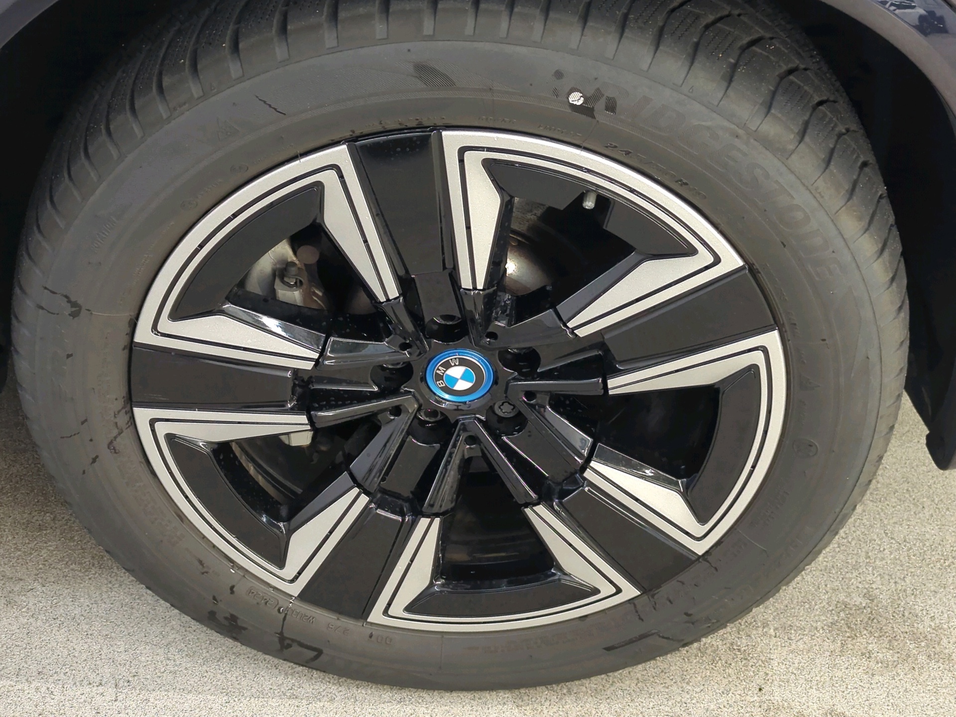 Foto van BMW Ix3