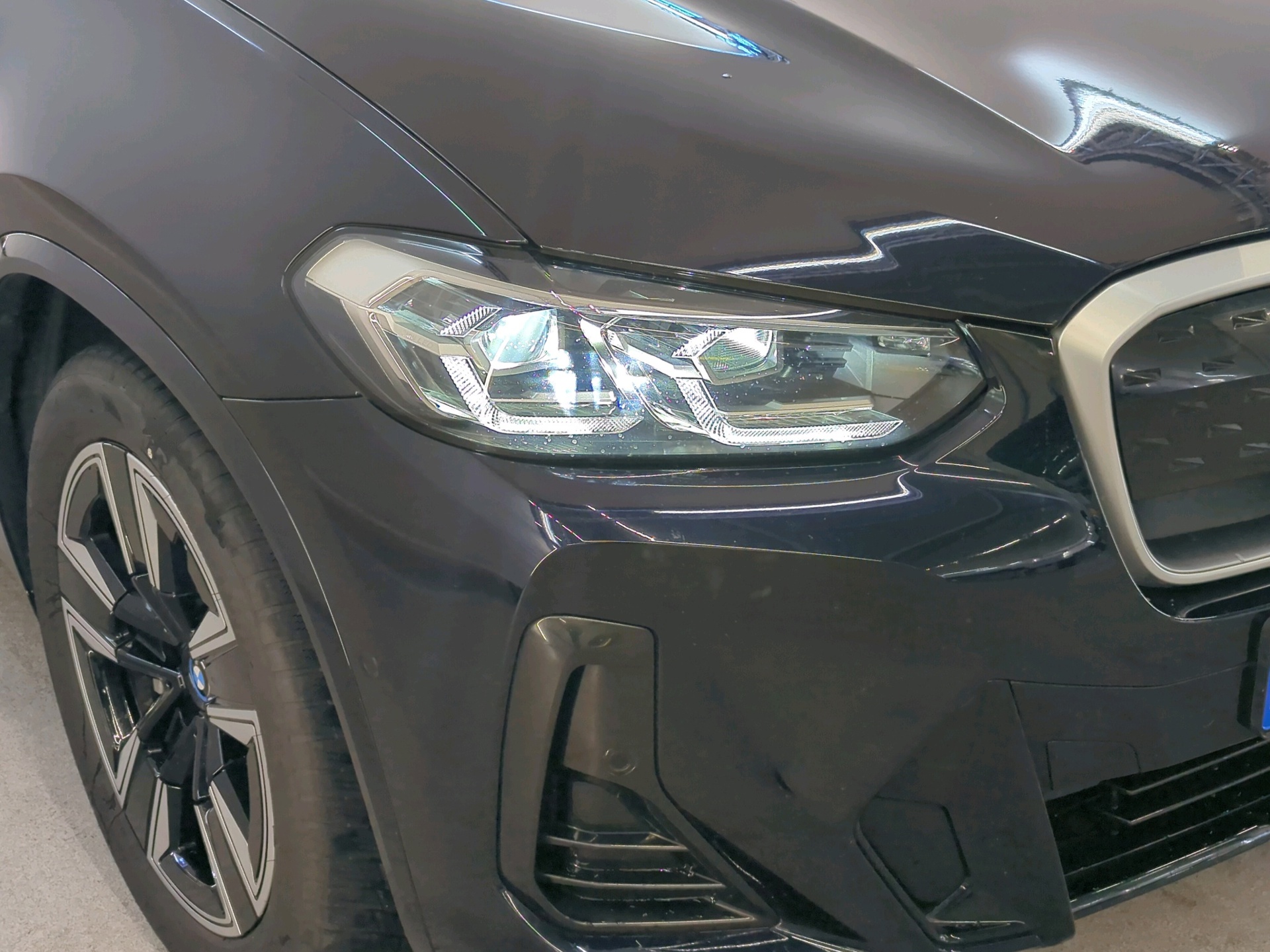 Foto van BMW Ix3