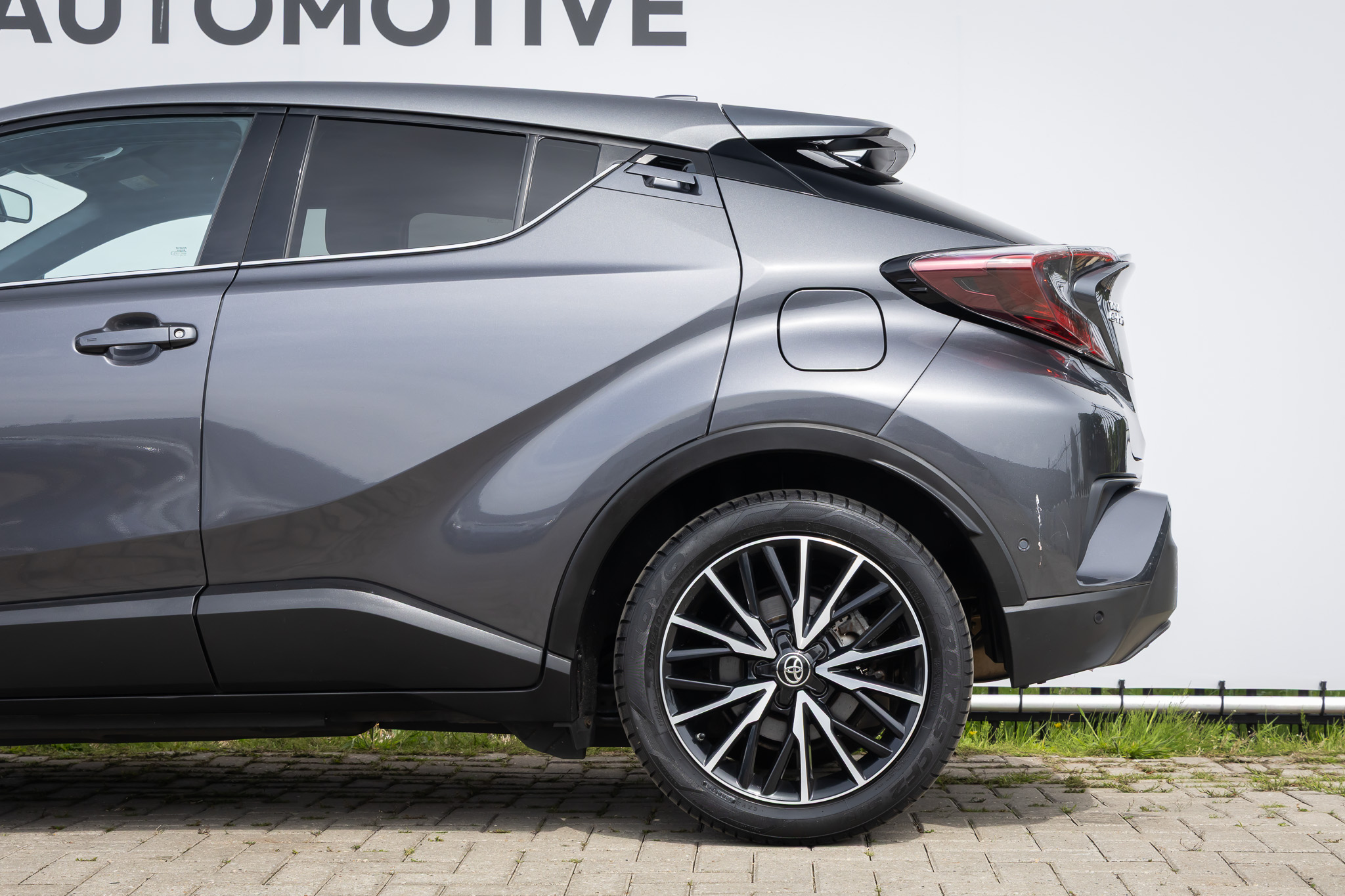 Foto van Toyota Toyota C-hr