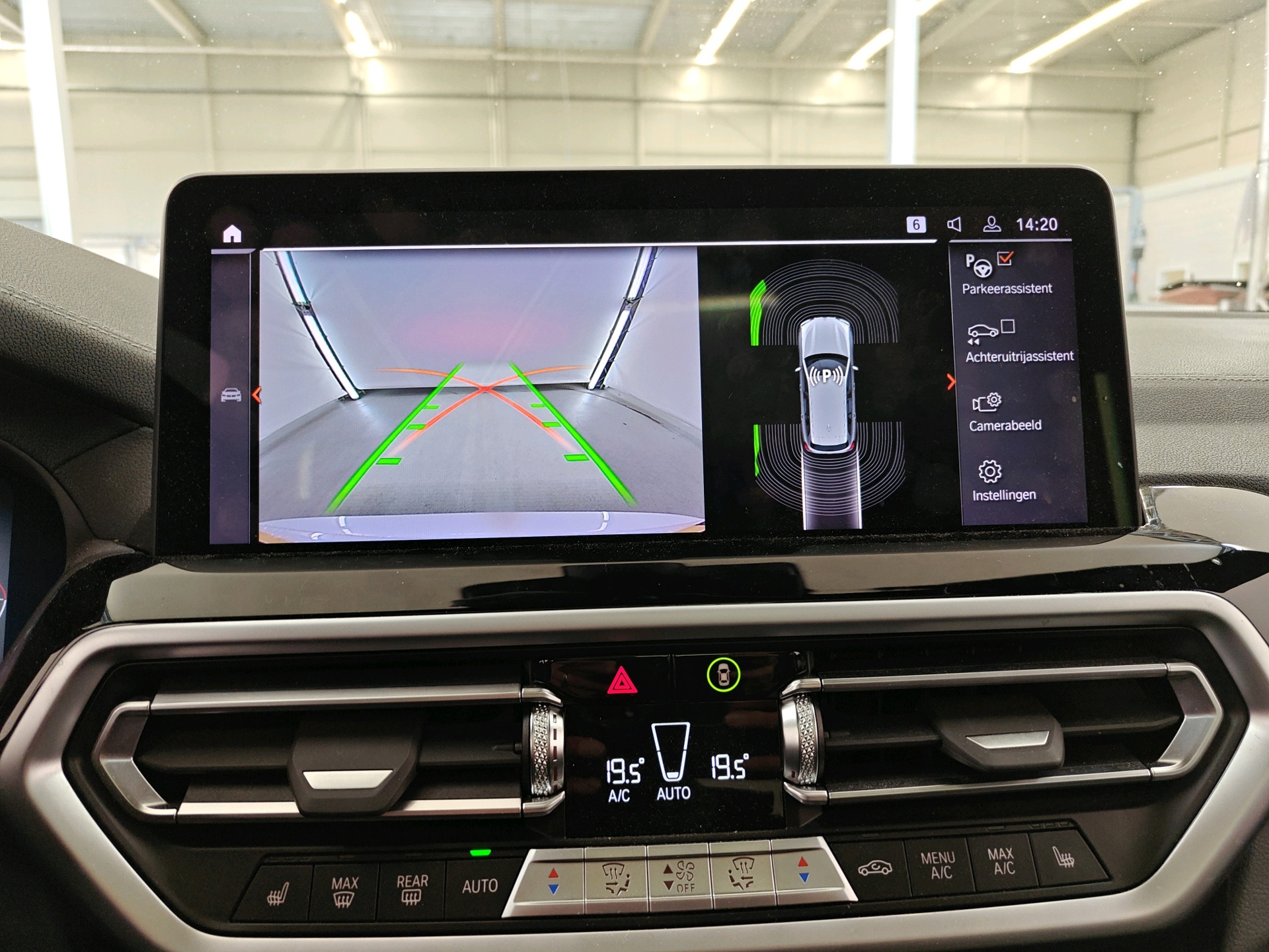 Foto van BMW Ix3